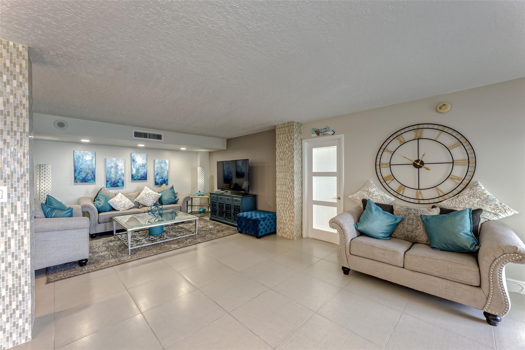PLAYA DEL MAR CONDO - Residential
