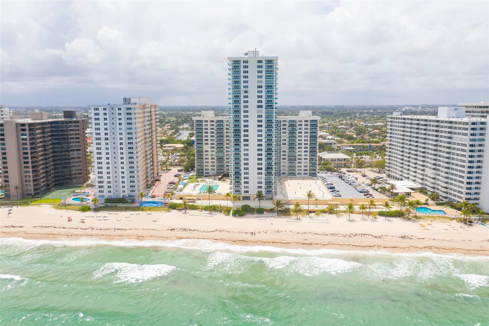 PLAYA DEL MAR CONDO - Residential
