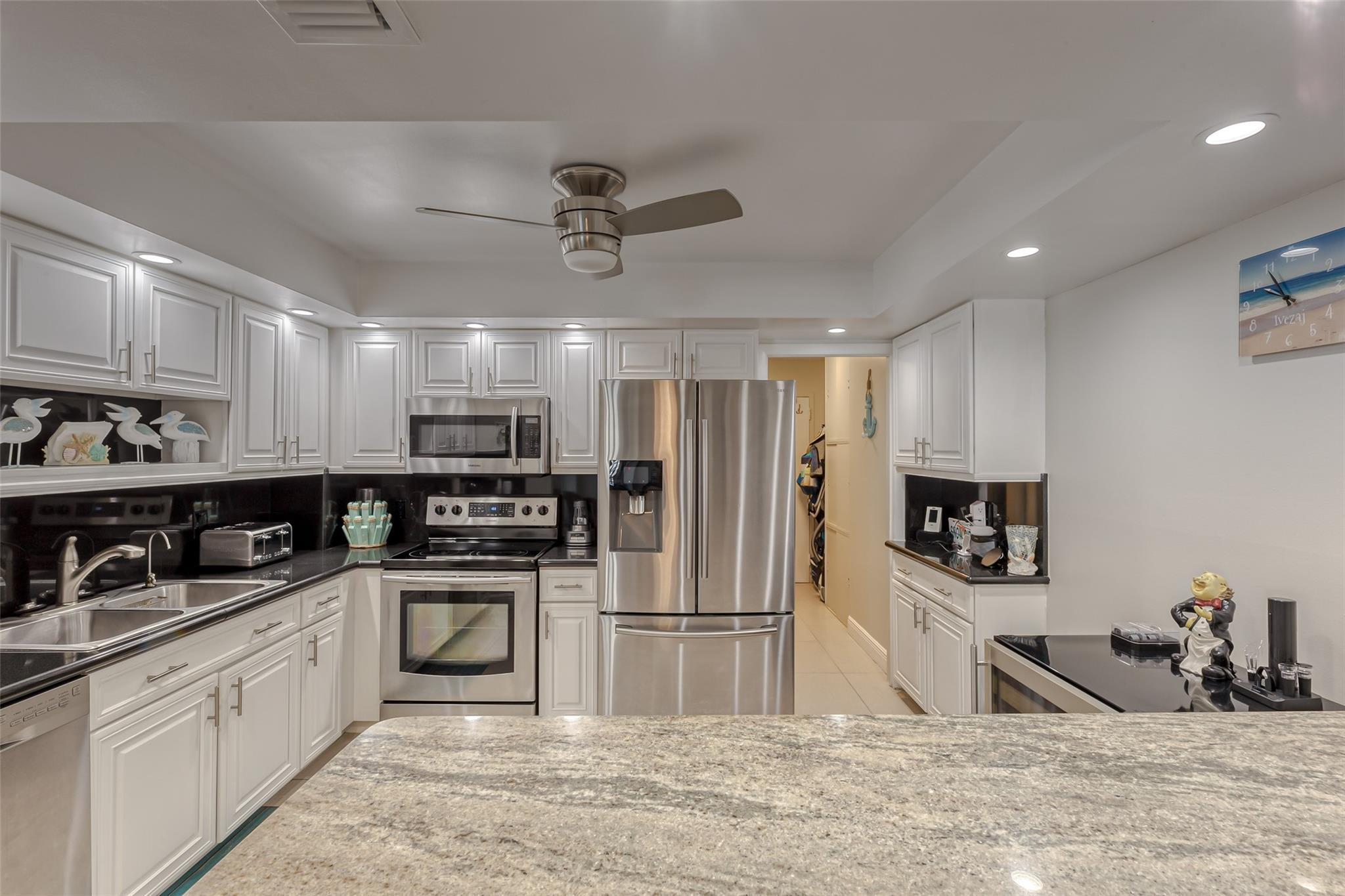 PLAYA DEL MAR CONDO - Residential