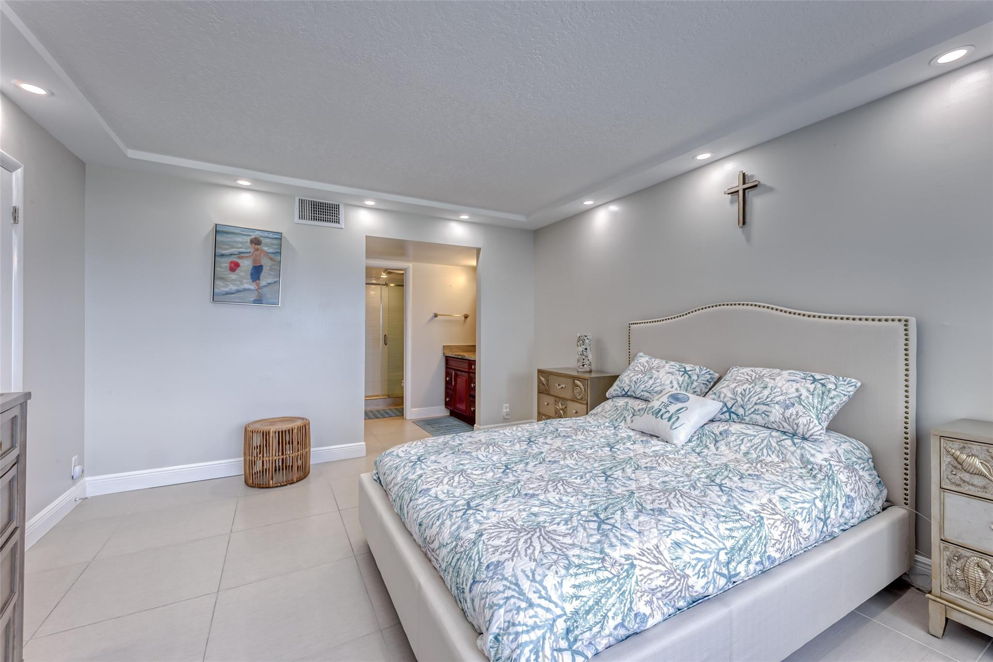 PLAYA DEL MAR CONDO - Residential