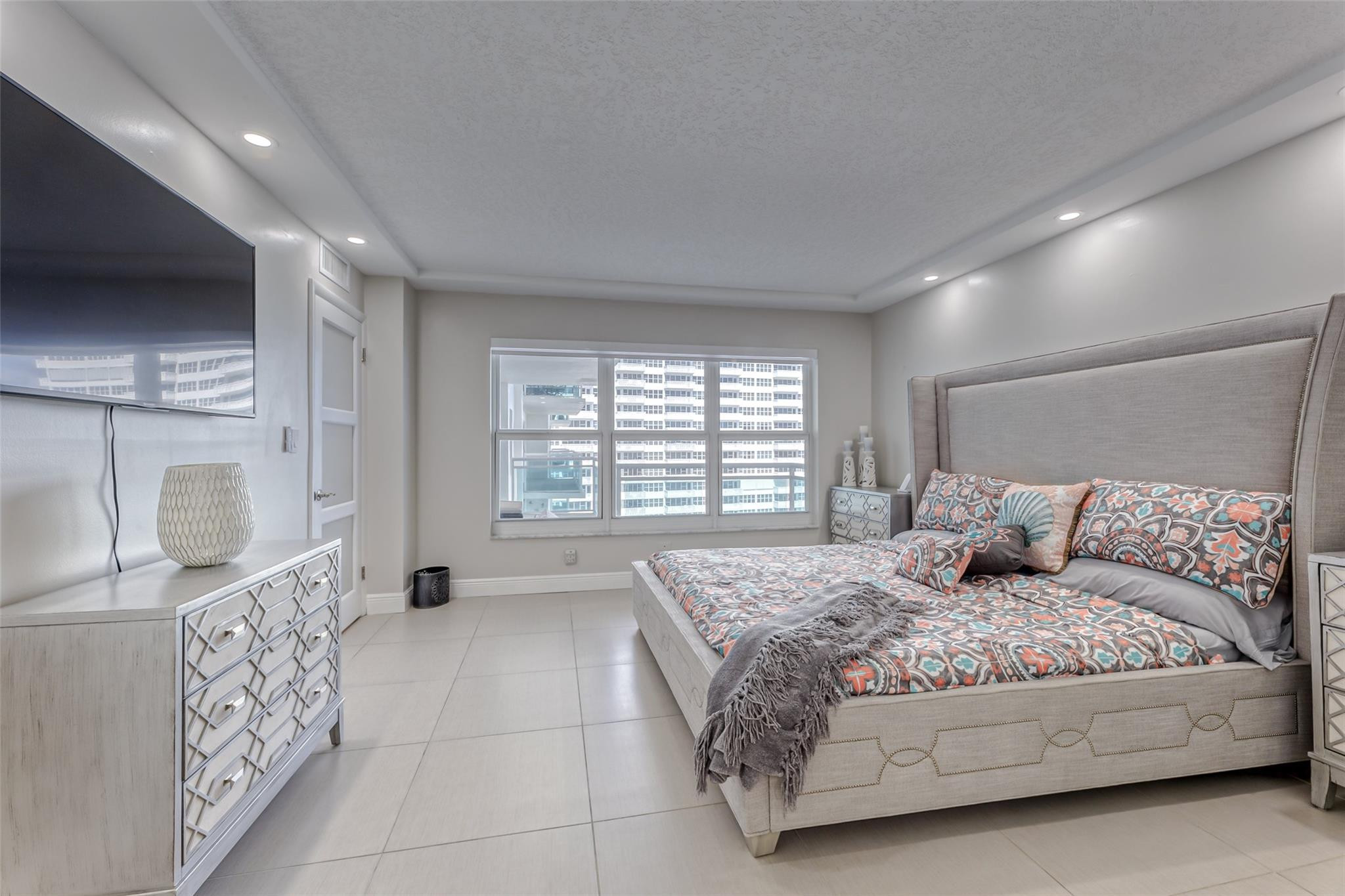 PLAYA DEL MAR CONDO - Residential
