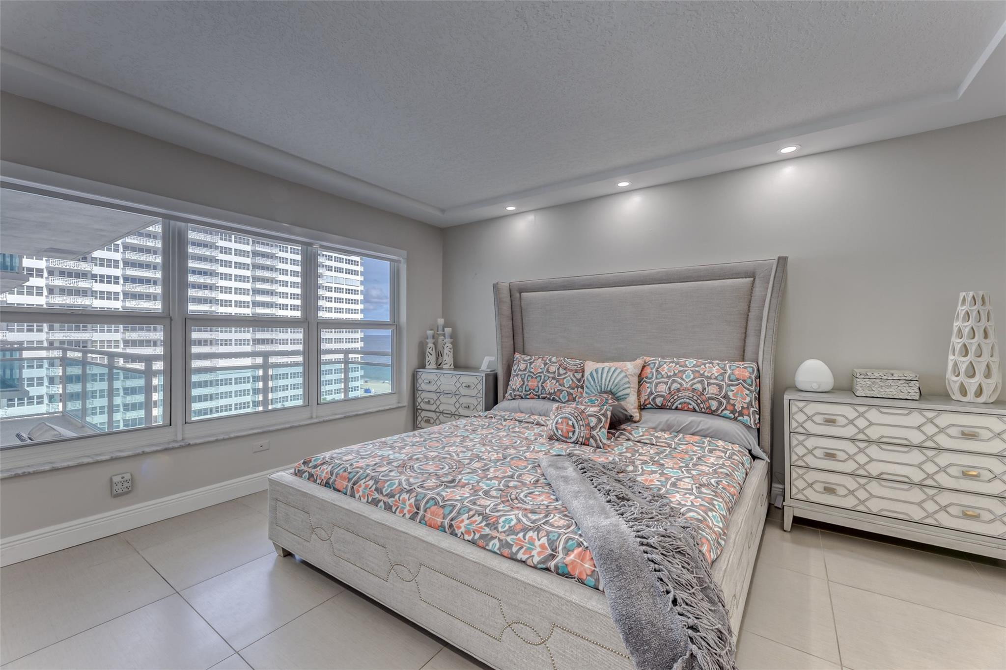 PLAYA DEL MAR CONDO - Residential
