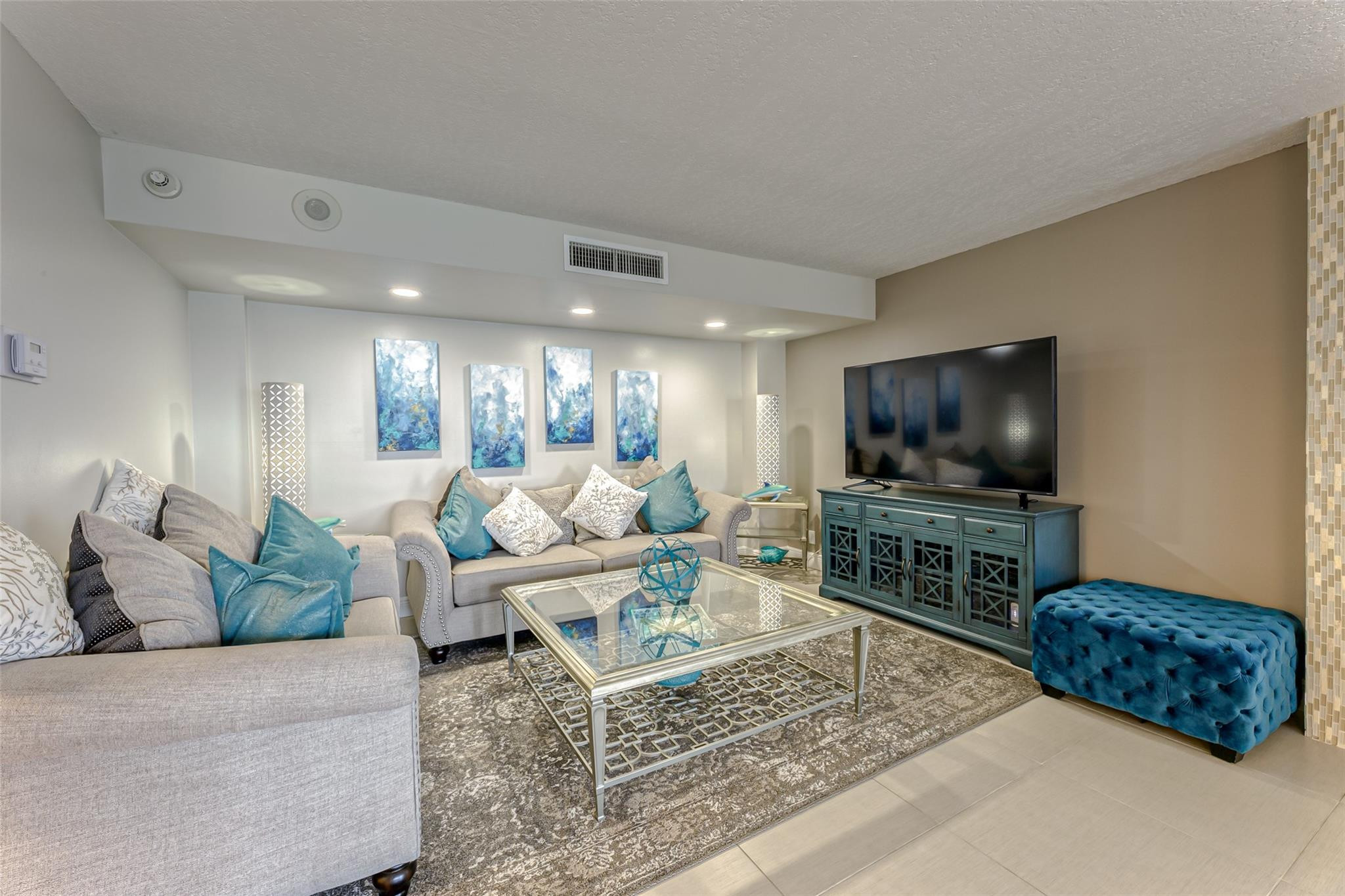 PLAYA DEL MAR CONDO - Residential
