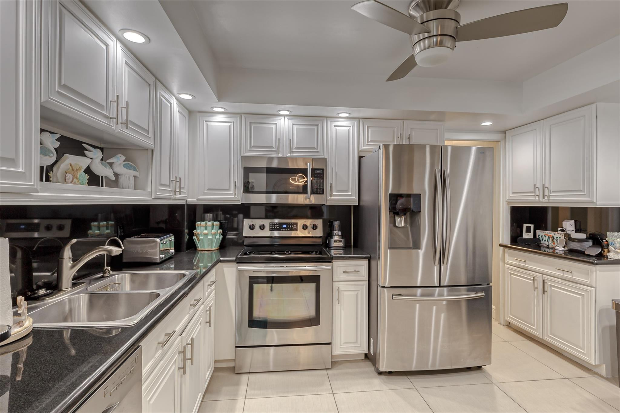 PLAYA DEL MAR CONDO - Residential