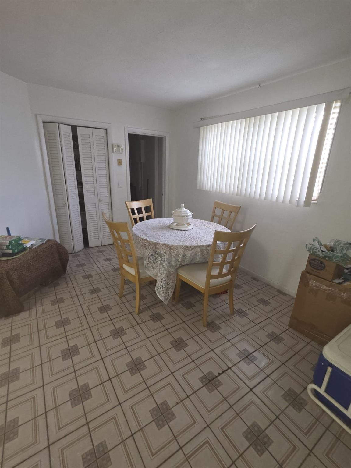 FALCON SUB NO ONE - Residential