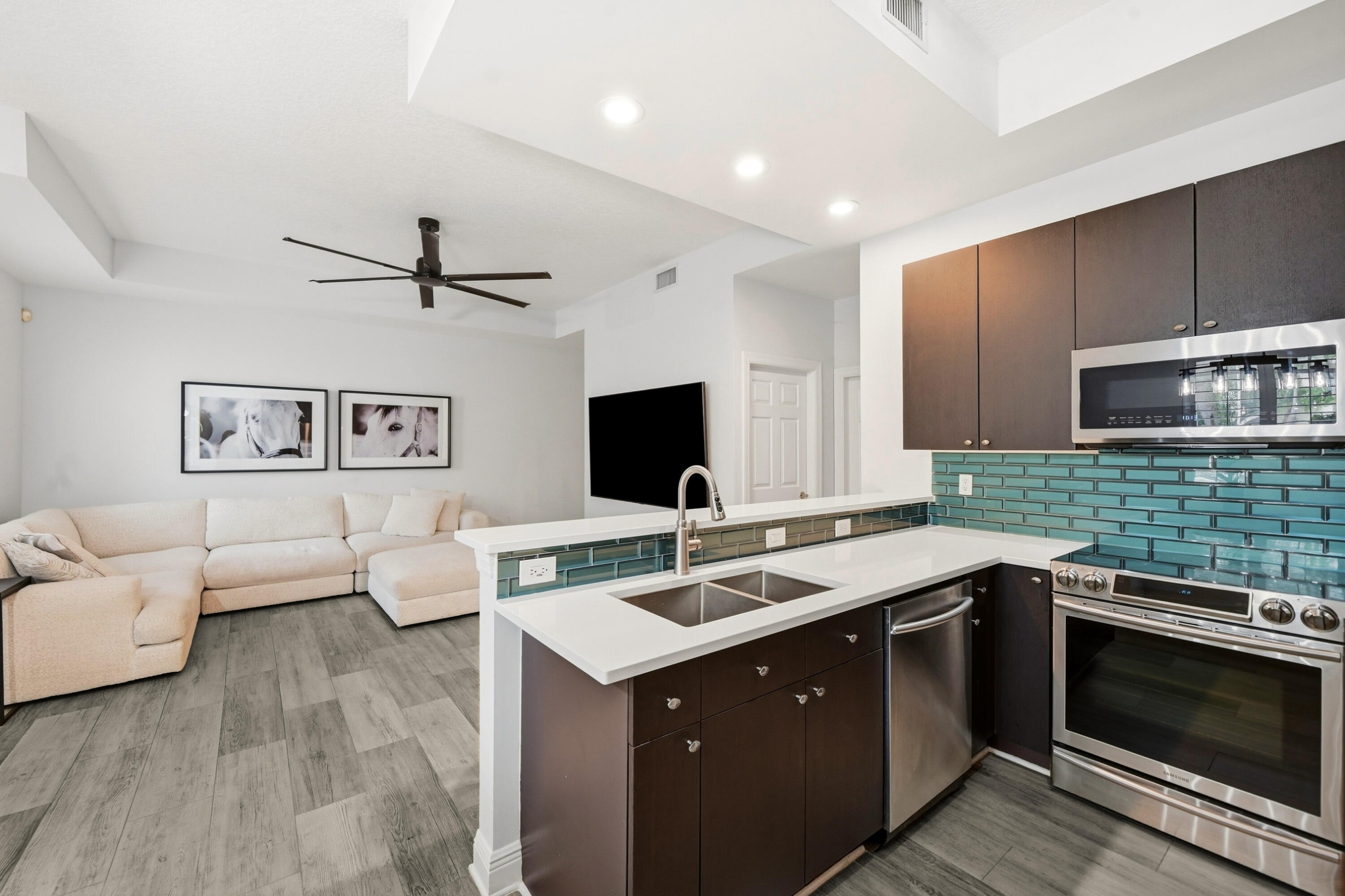 Parrot Cove - Residential