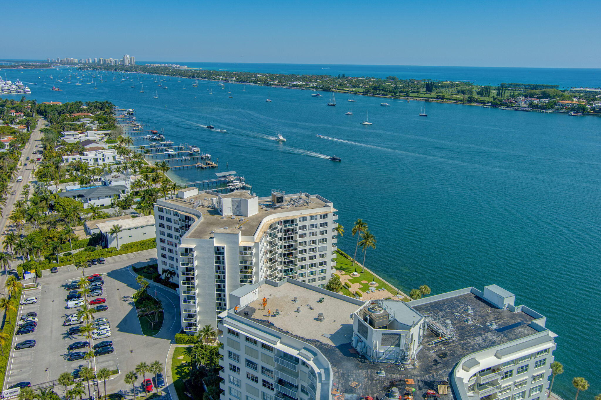 LA FONTANA APTS OF PALM BEACH INC - Residential Lease