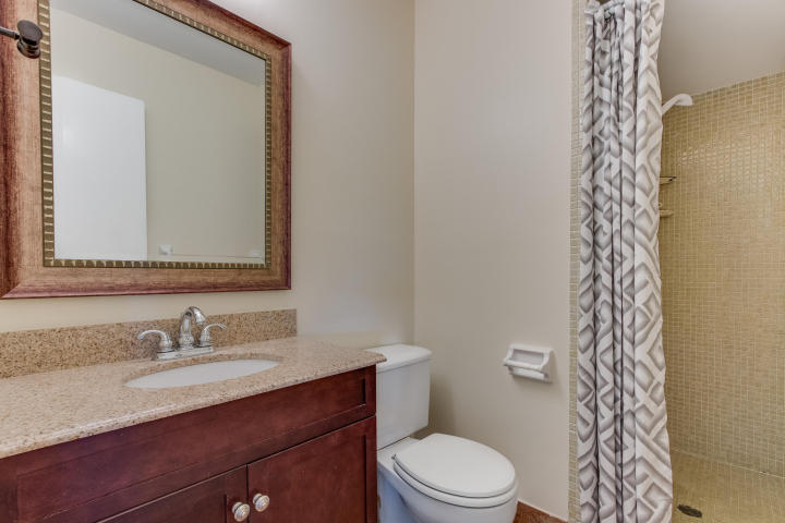 HIGH POINT OF DELRAY BEACH COND SEC III - Residential