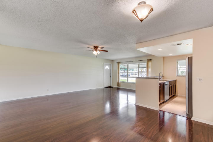 HIGH POINT OF DELRAY BEACH COND SEC III - Residential