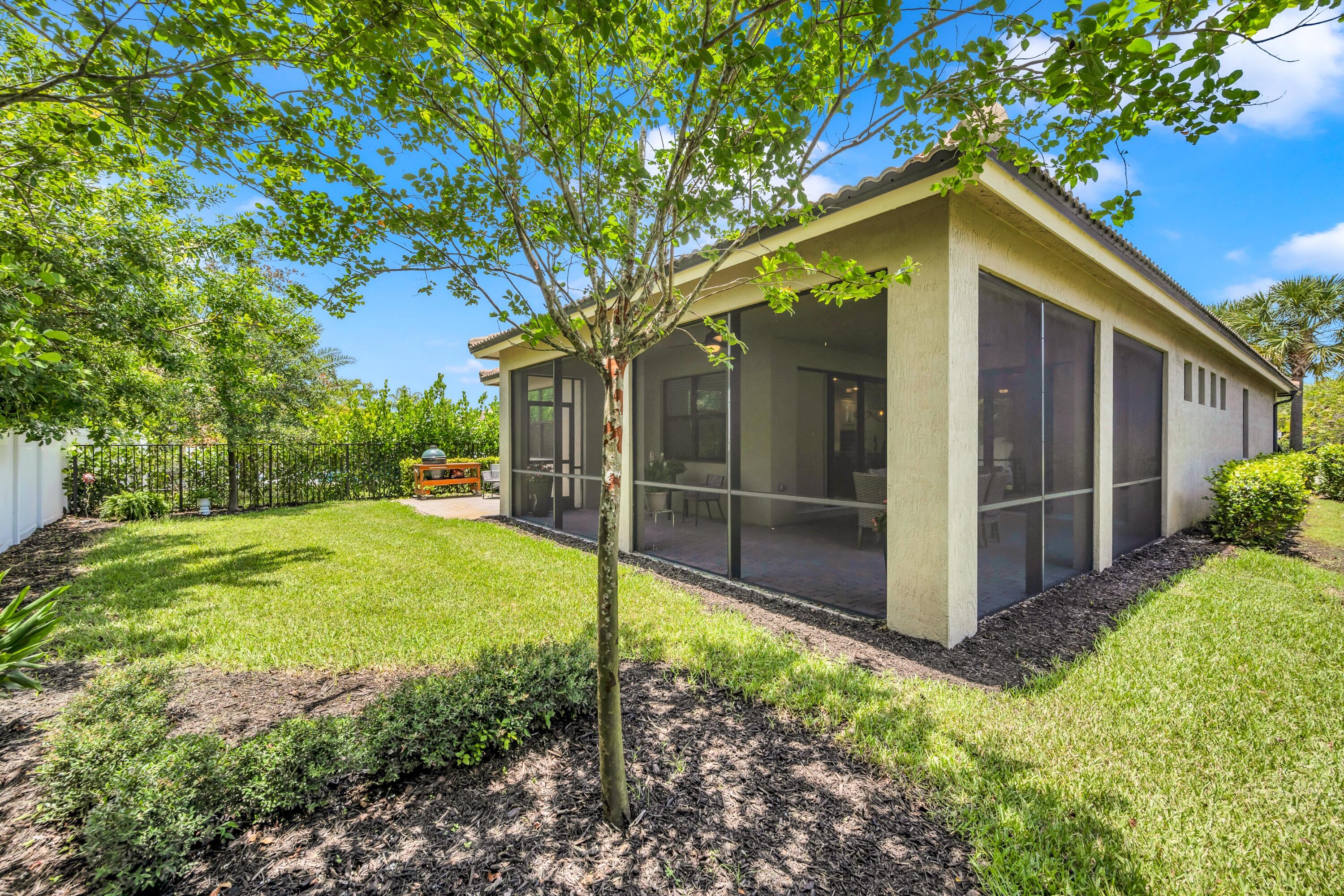 WOODMONT PODS B F & G - Residential