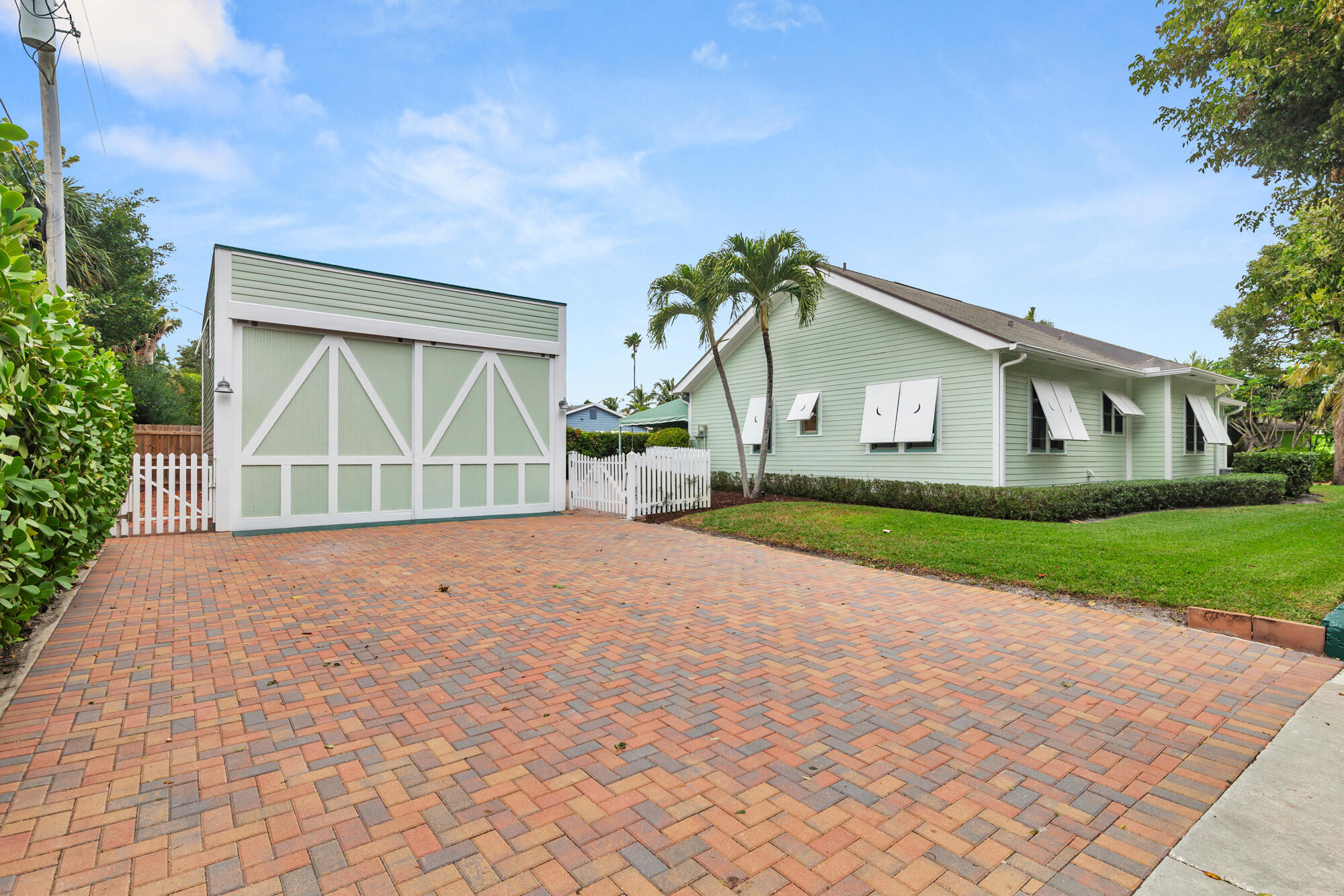 FLAMINGO PARK - Residential
