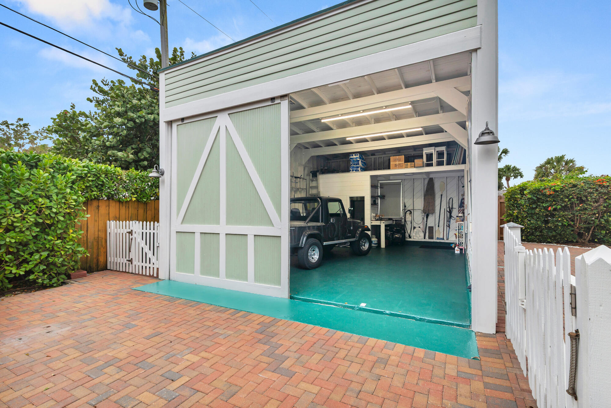 FLAMINGO PARK - Residential