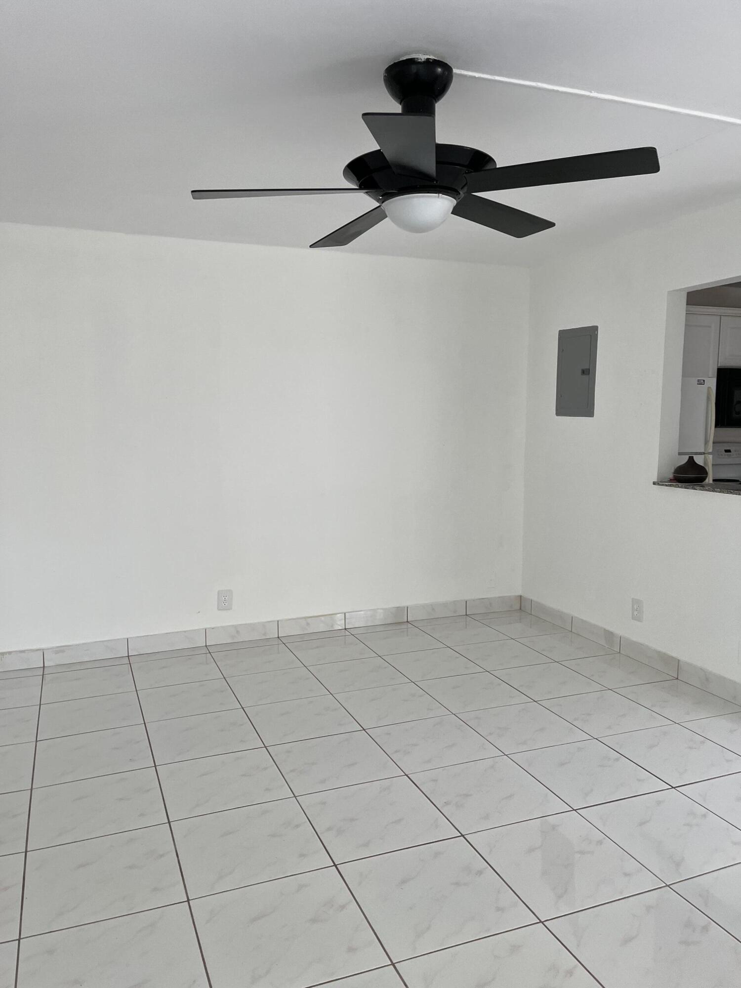KINGS POINT BRITTANY CONDOS - Residential Lease