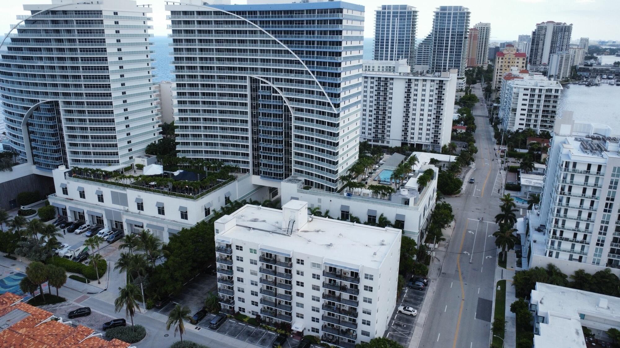 LEISURE HOUSE CONDO - Residential