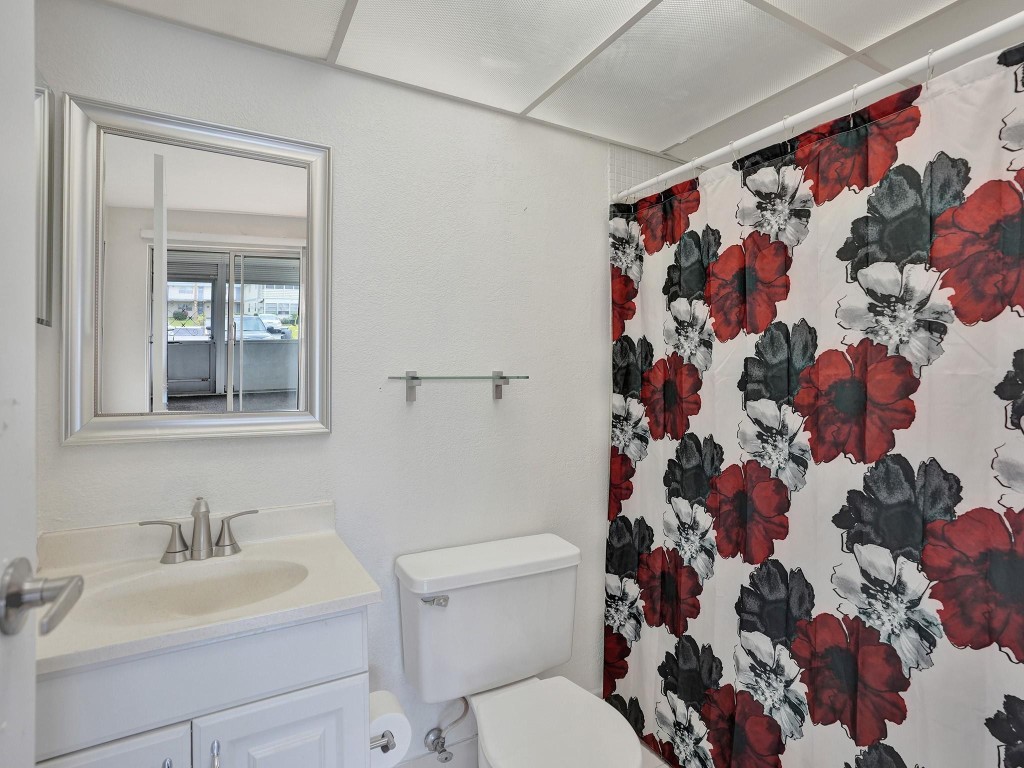 KINGS POINT - Residential