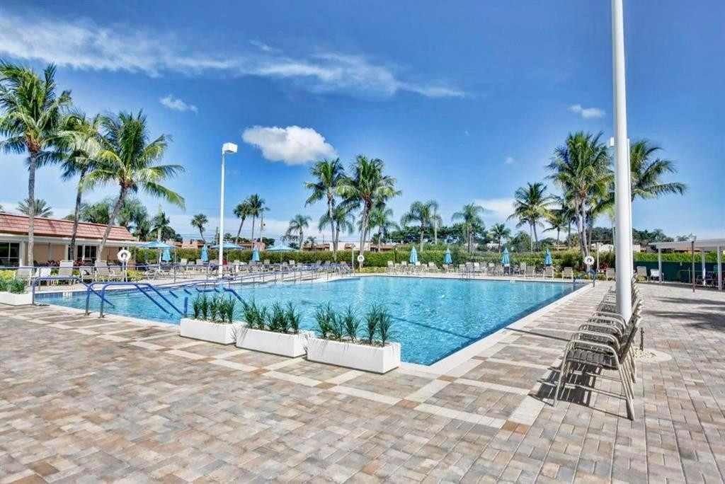 KINGS POINT - Residential