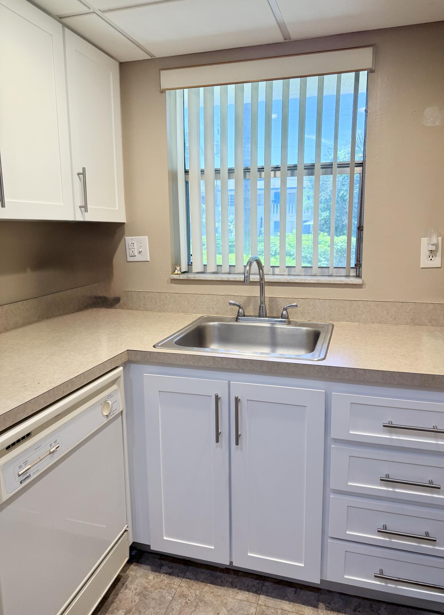 CASA VERANO CONDO - Residential