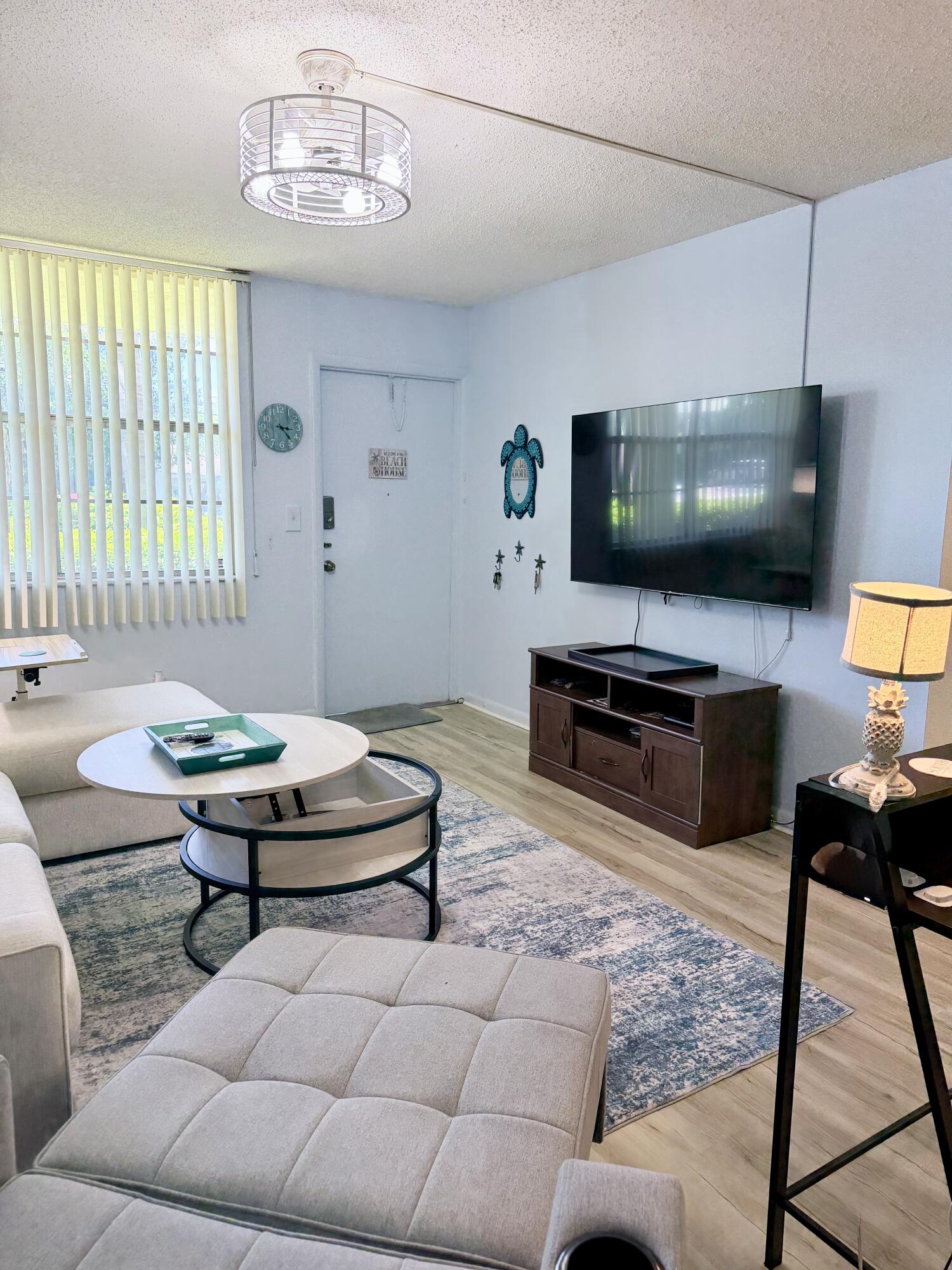 CASA VERANO CONDO - Residential
