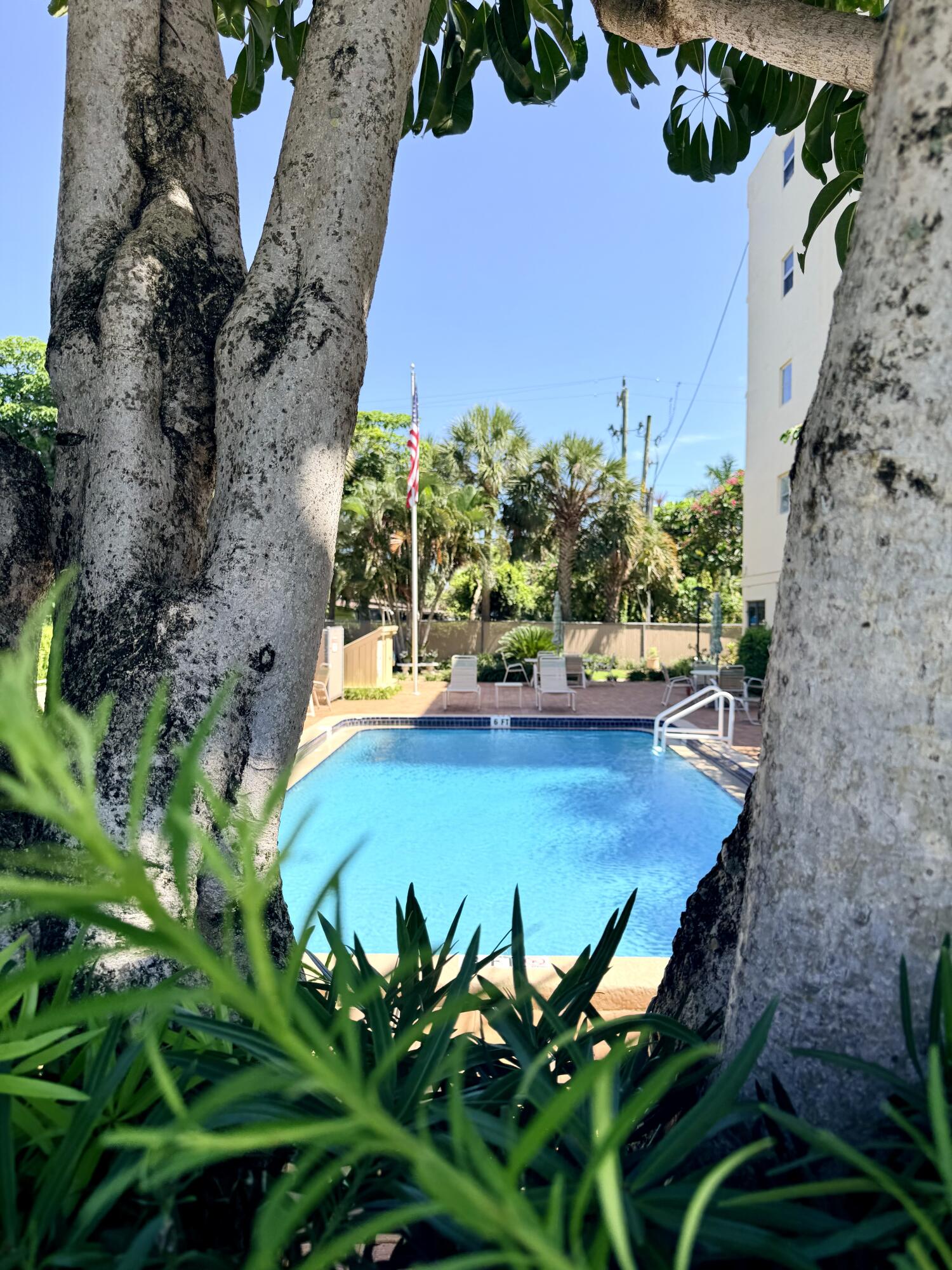 CASA VERANO CONDO - Residential