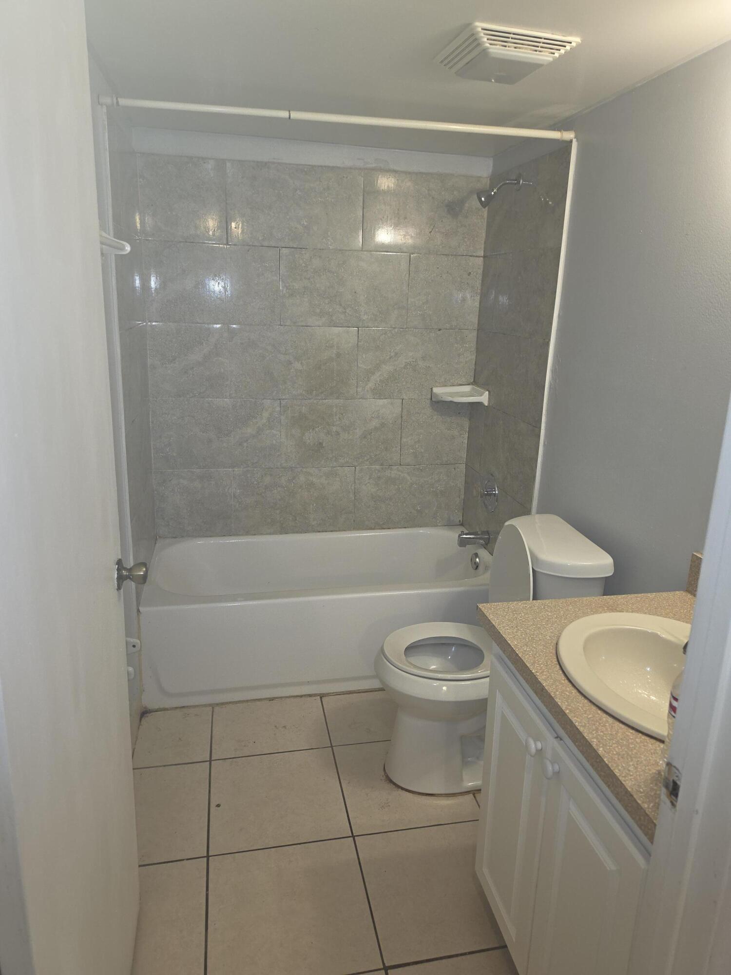 SHERWOOD GARDENS CONDO - Residential Lease