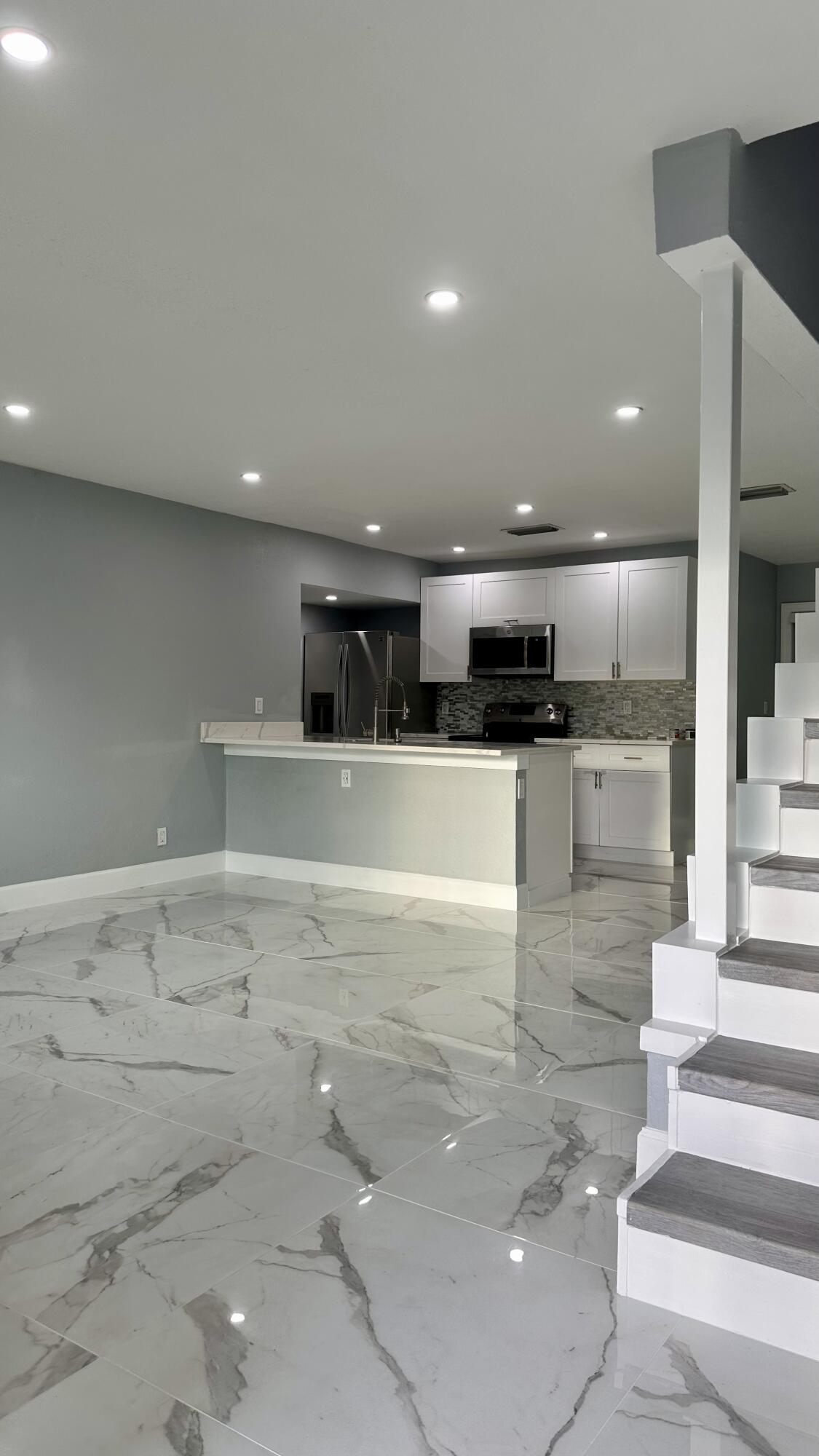 WYNNEWOOD ACRES 6 - Residential Lease