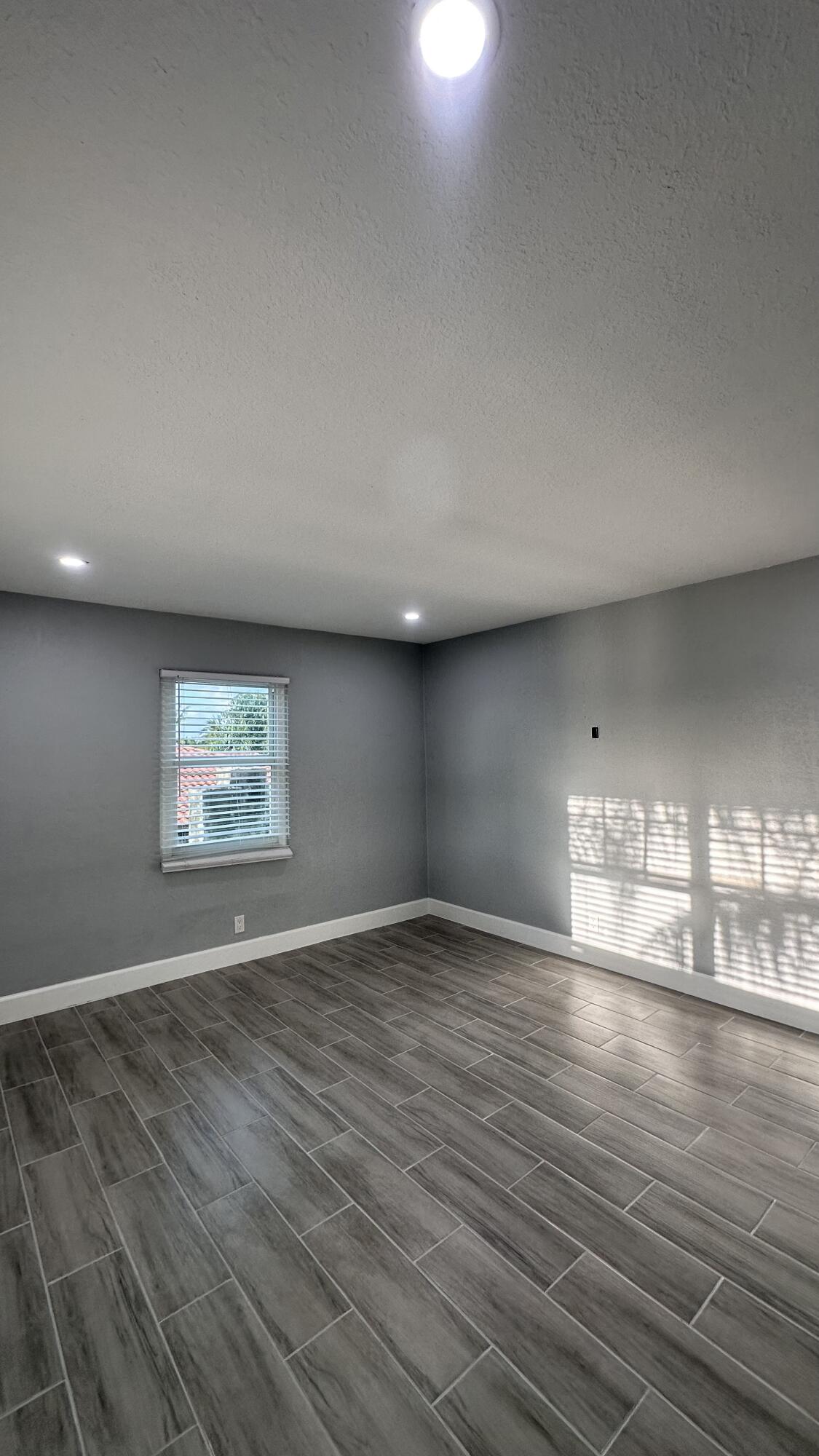 WYNNEWOOD ACRES 6 - Residential Lease