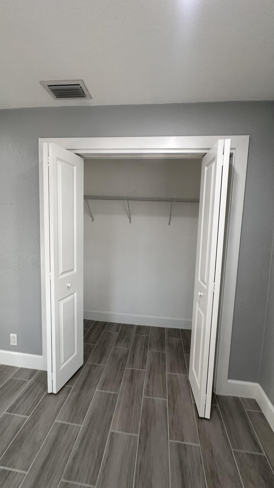 WYNNEWOOD ACRES 6 - Residential Lease