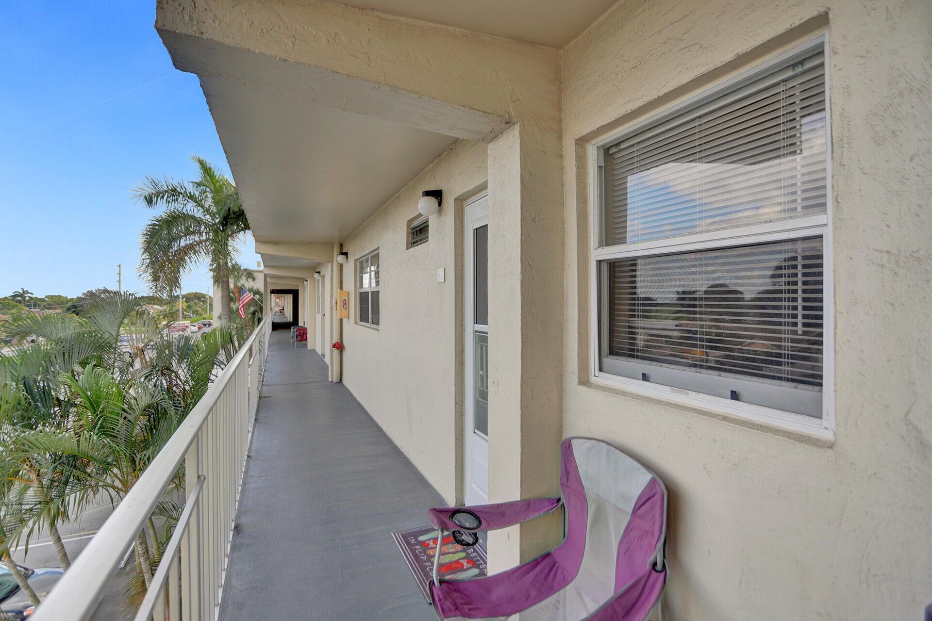VILLAGE ROYALE ON THE GREEN CONDO - Residential Lease