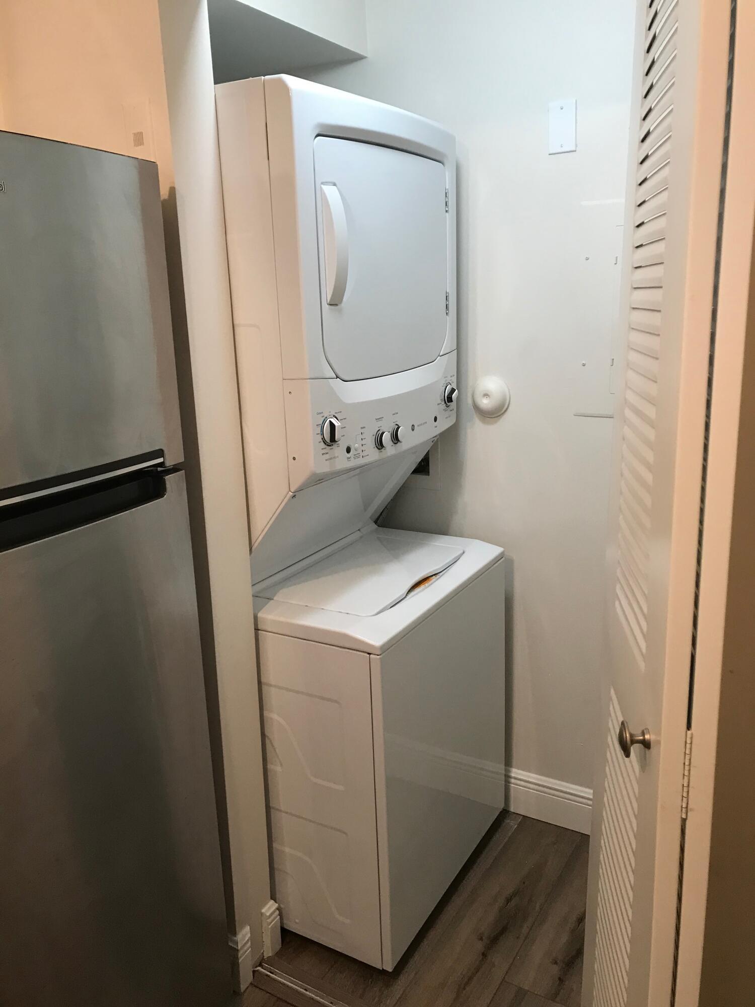 ST ANDREWS AT BOYNTON BEACH CONDO - Residential Lease