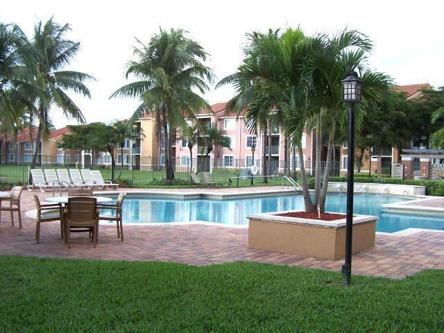 ST ANDREWS AT BOYNTON BEACH CONDO - Residential Lease