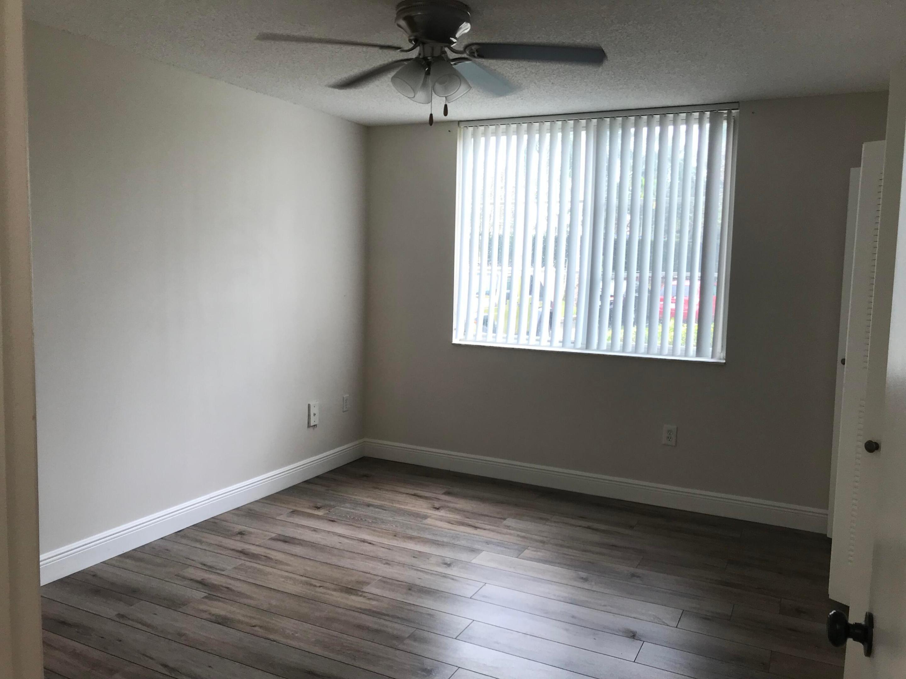 ST ANDREWS AT BOYNTON BEACH CONDO - Residential Lease