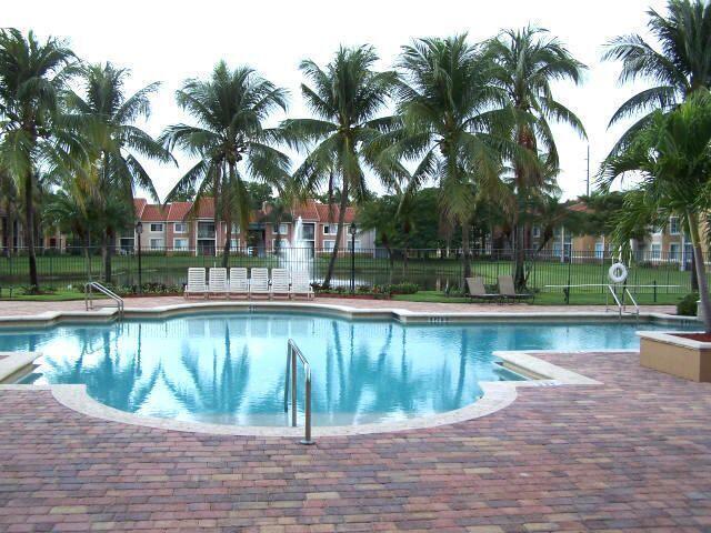 ST ANDREWS AT BOYNTON BEACH CONDO - Residential Lease