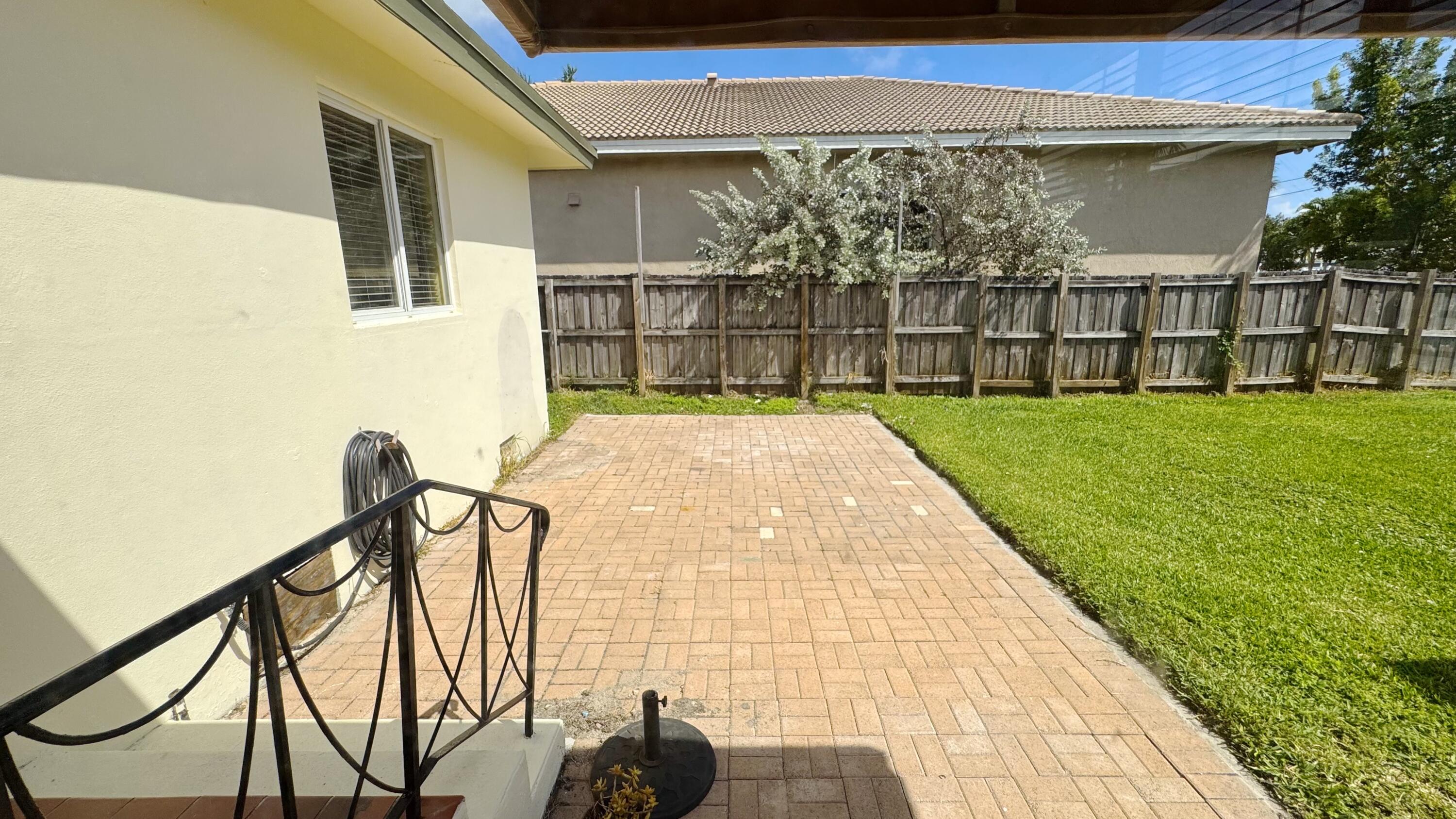 DANIA GOLF VIEW - Residential