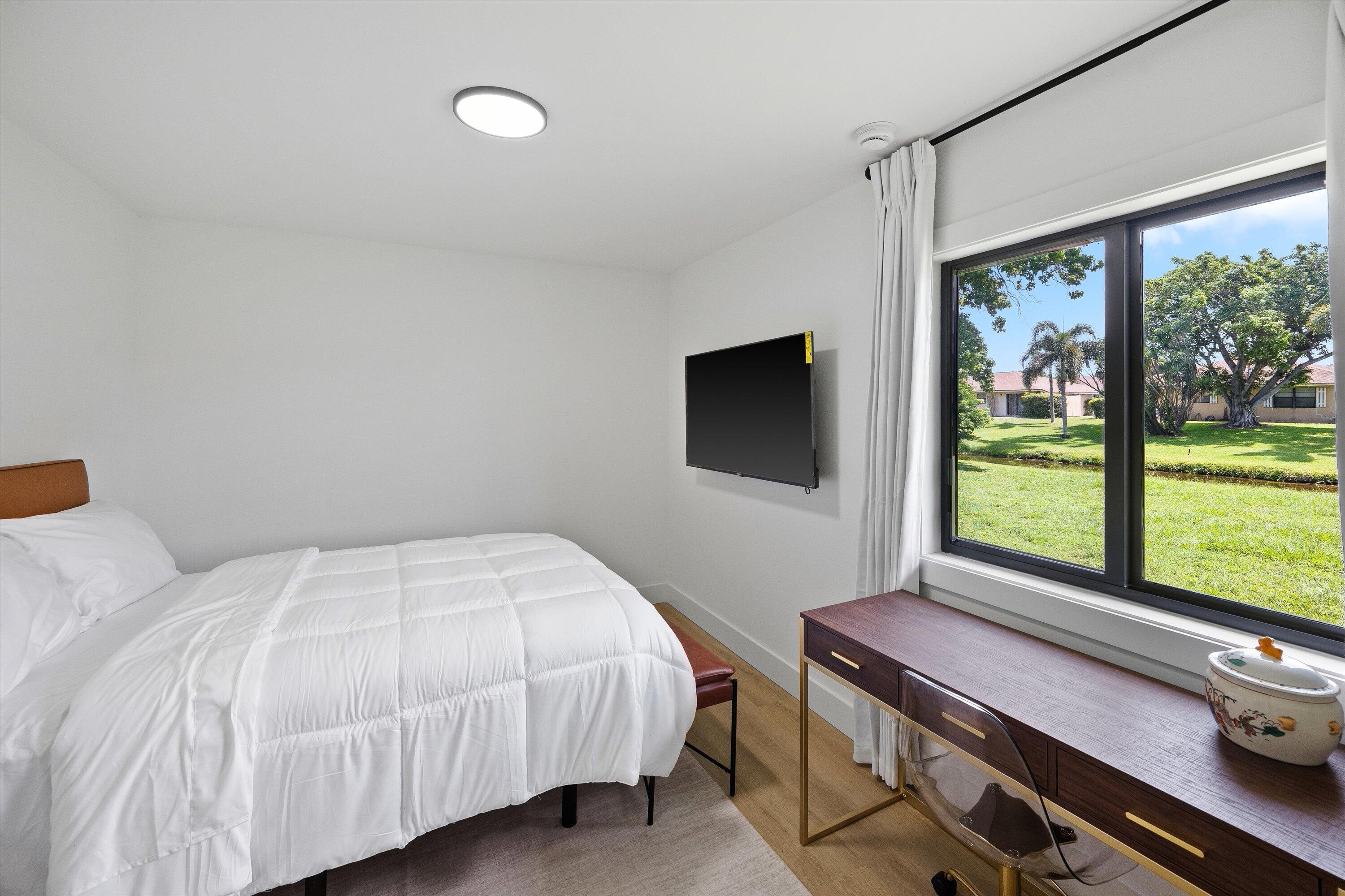 SOUTH SHORE 4 OF WELLINGTON - Residential Income