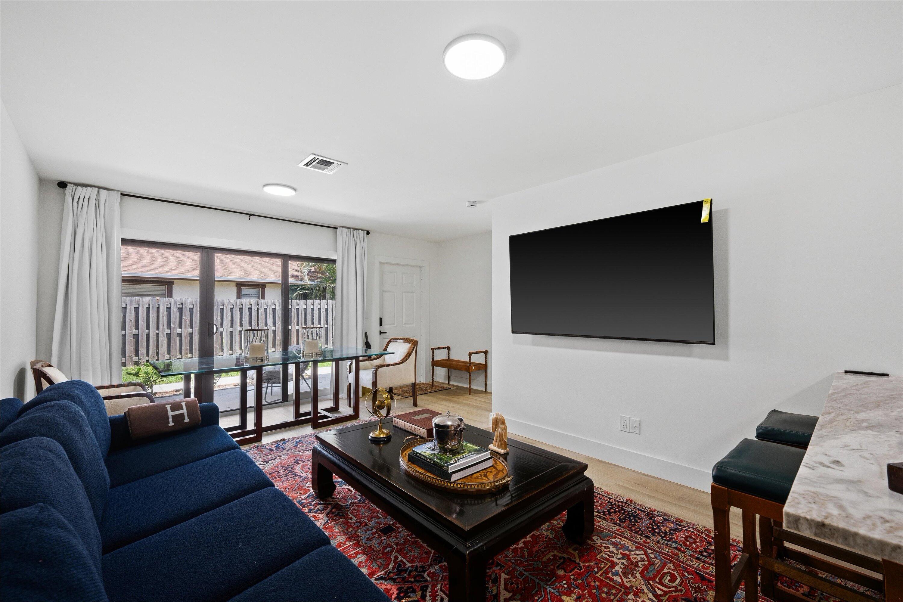 SOUTH SHORE 4 OF WELLINGTON - Residential Income