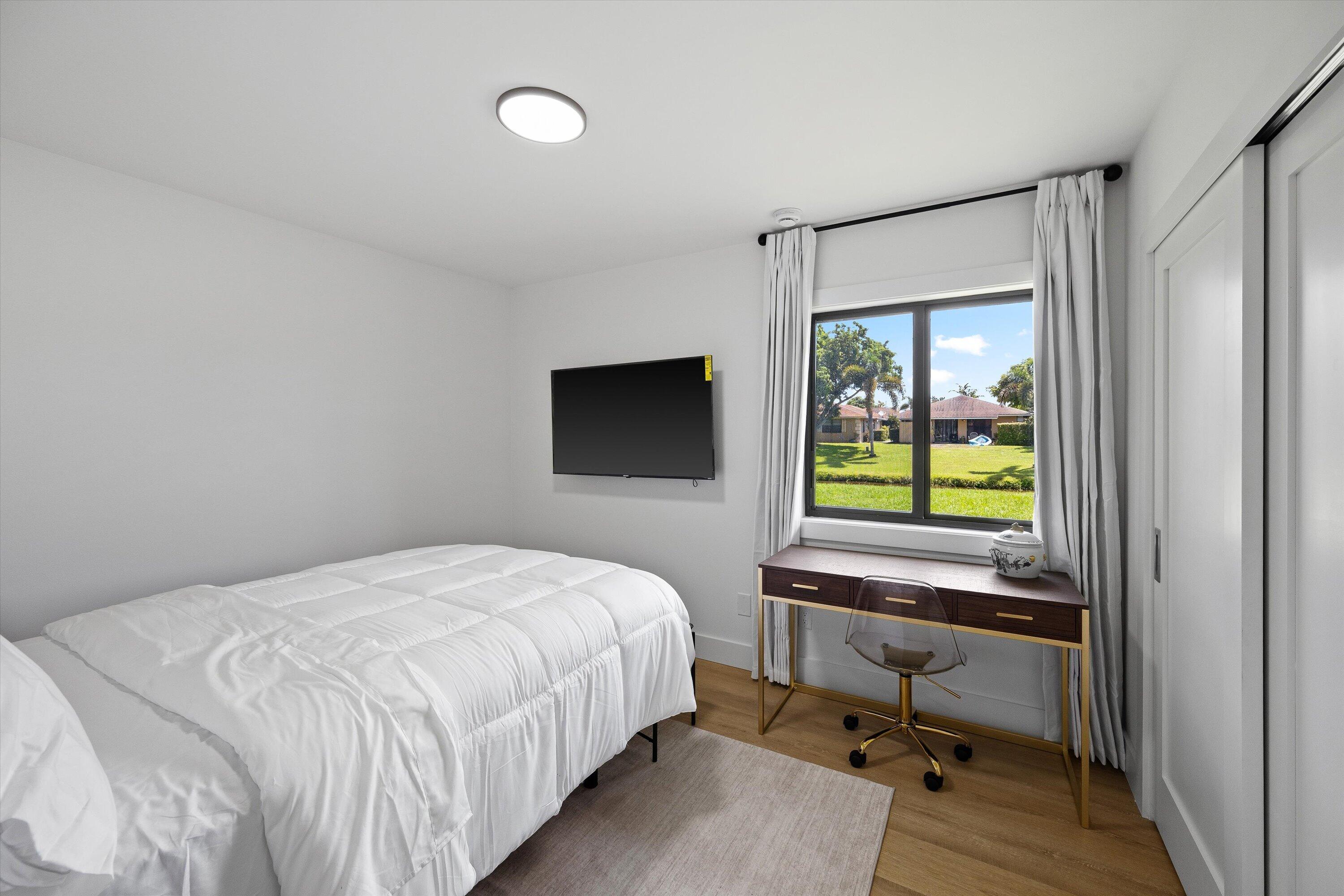 SOUTH SHORE 4 OF WELLINGTON - Residential Income