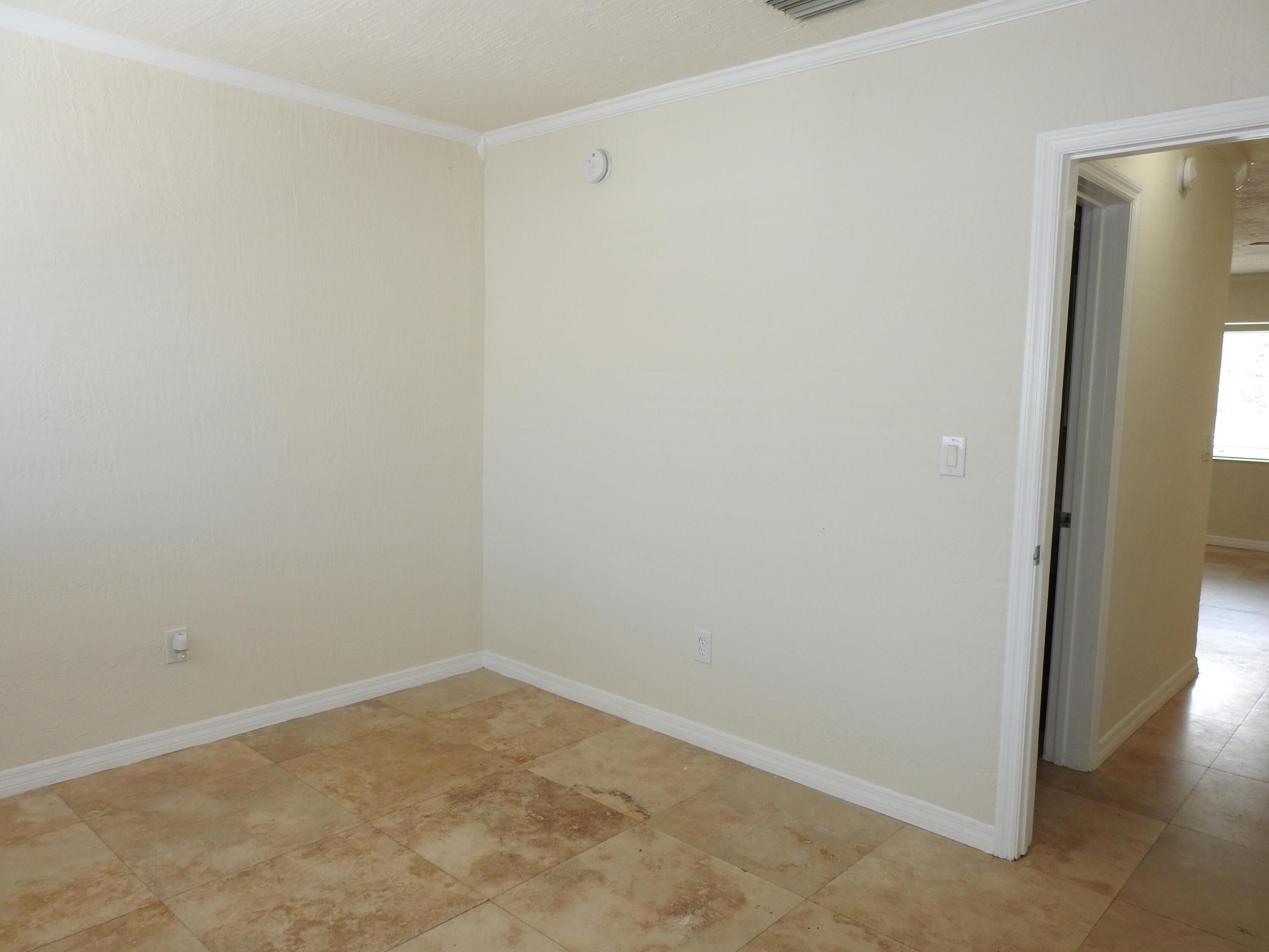 LUCAYA CONDO ASSOCIATION - Residential Lease