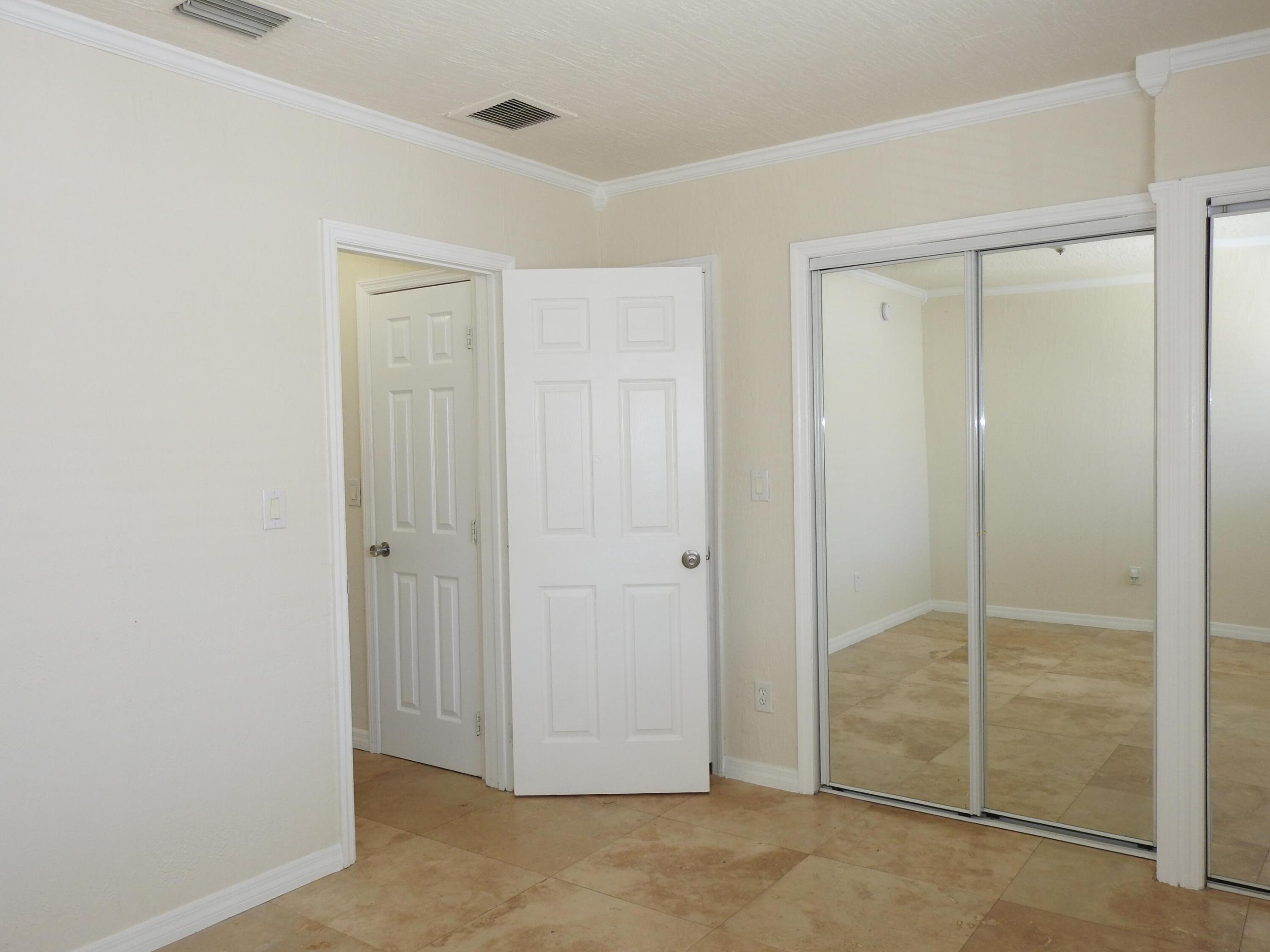 LUCAYA CONDO ASSOCIATION - Residential Lease
