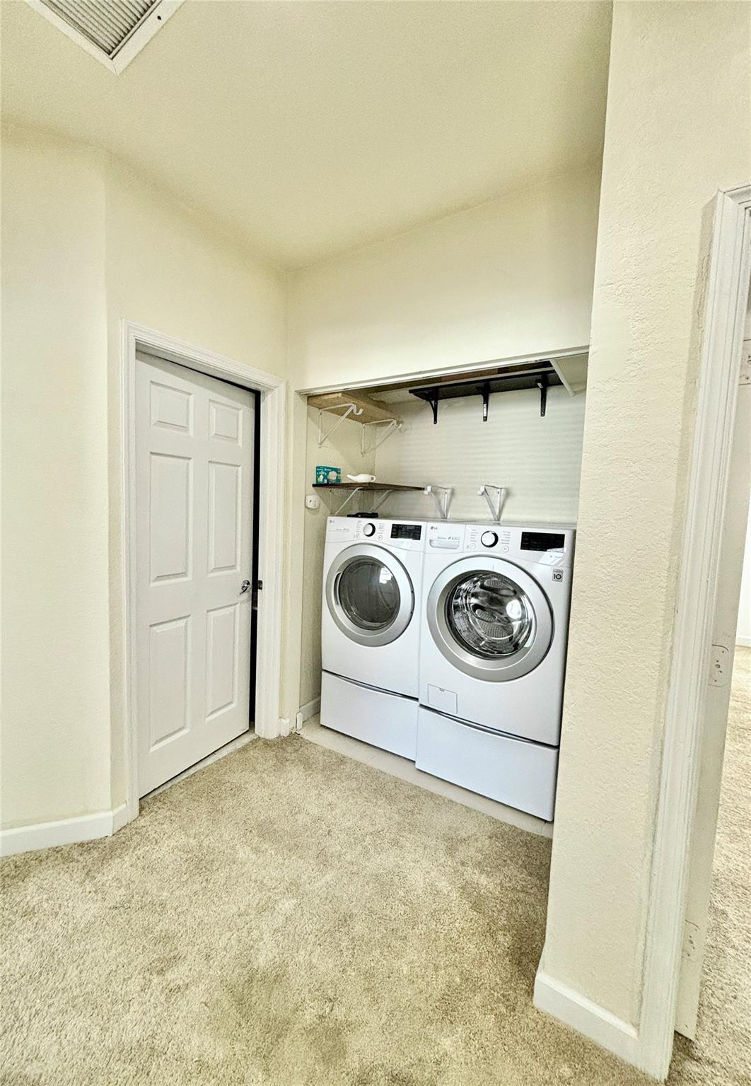 WAVERLY PLACE AMENDED PLAT - Residential Lease