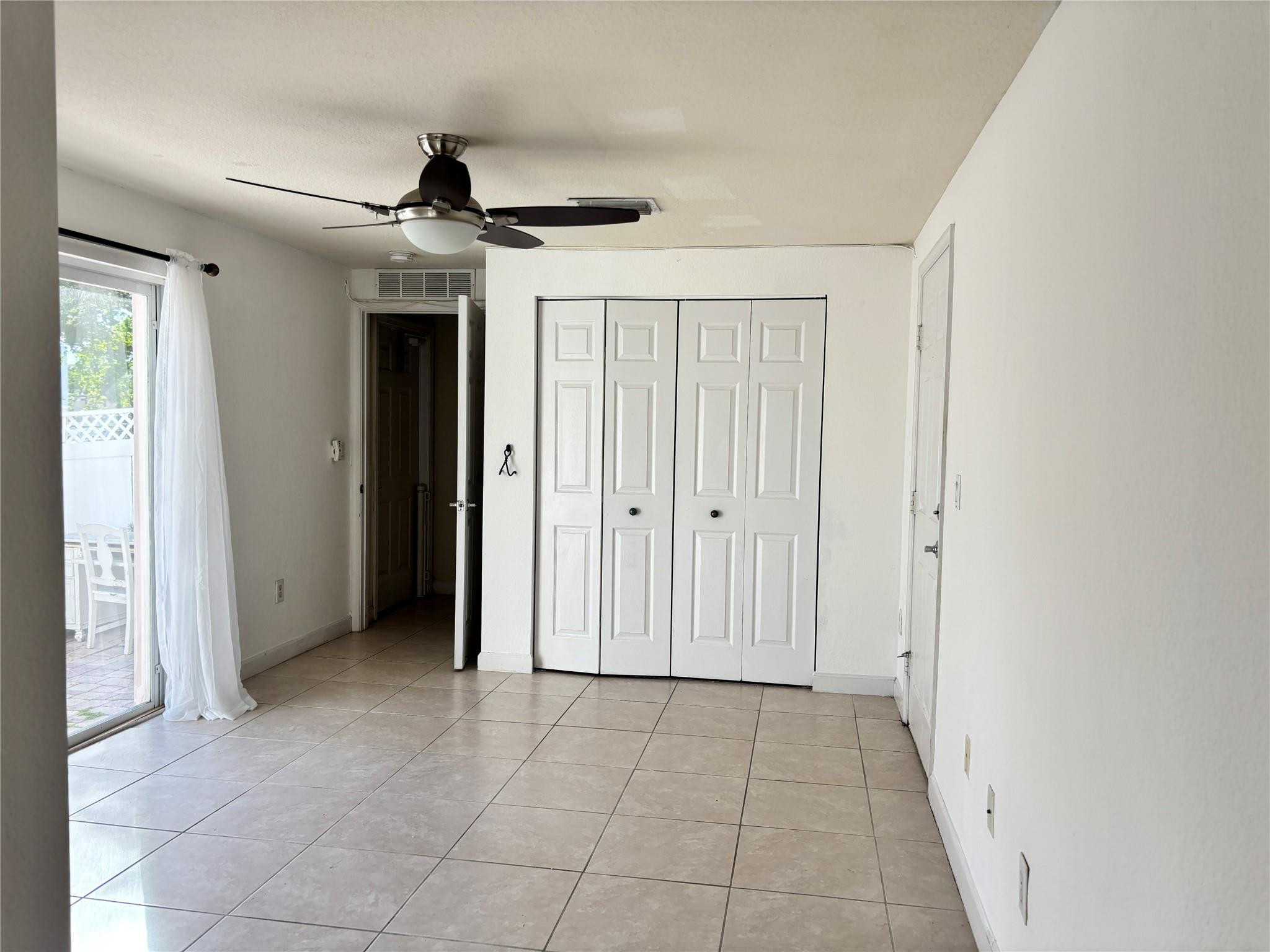 WAVERLY PLACE AMENDED PLAT - Residential Lease