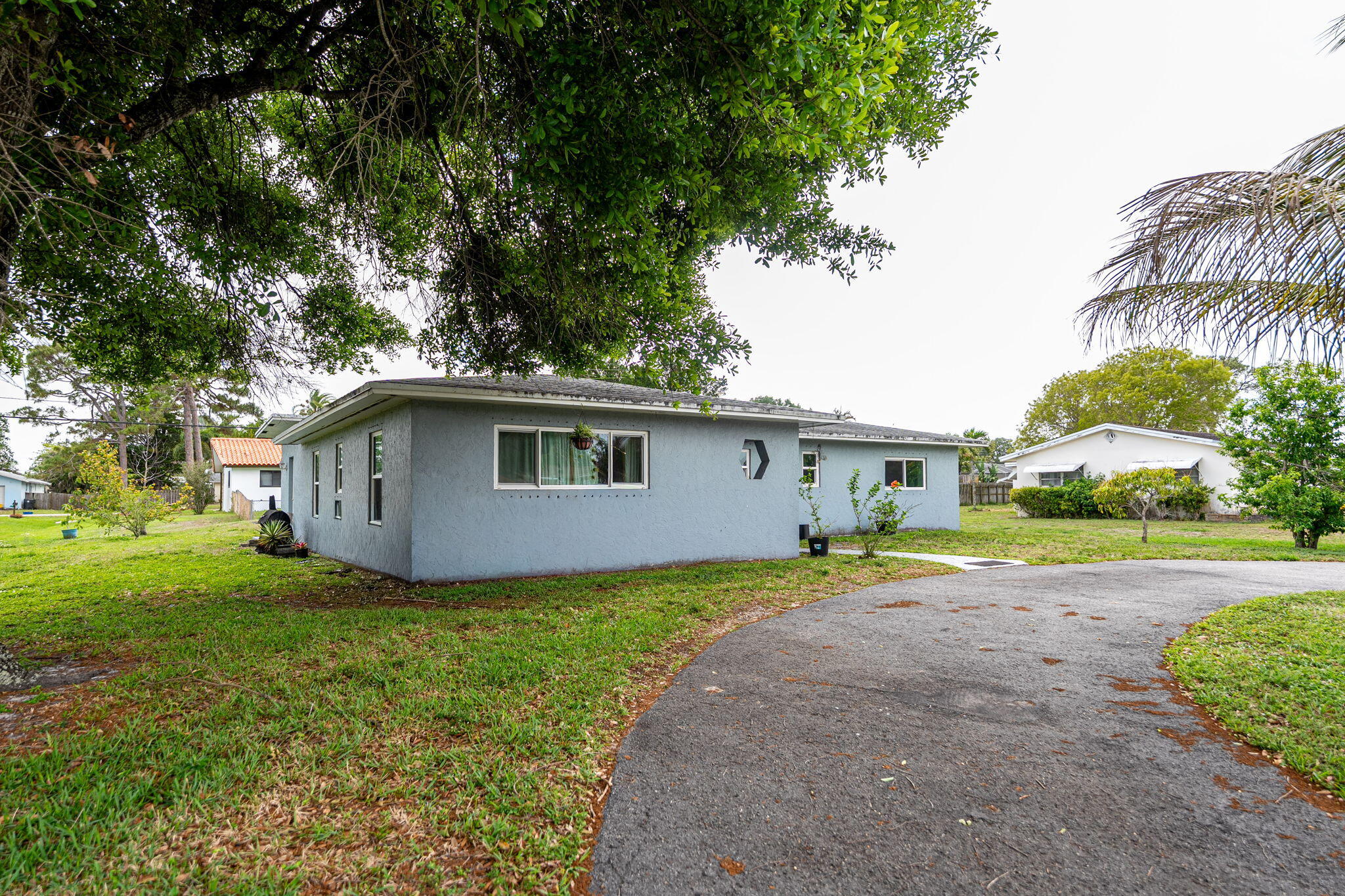 FLORIDA GARDENS 4 - Residential