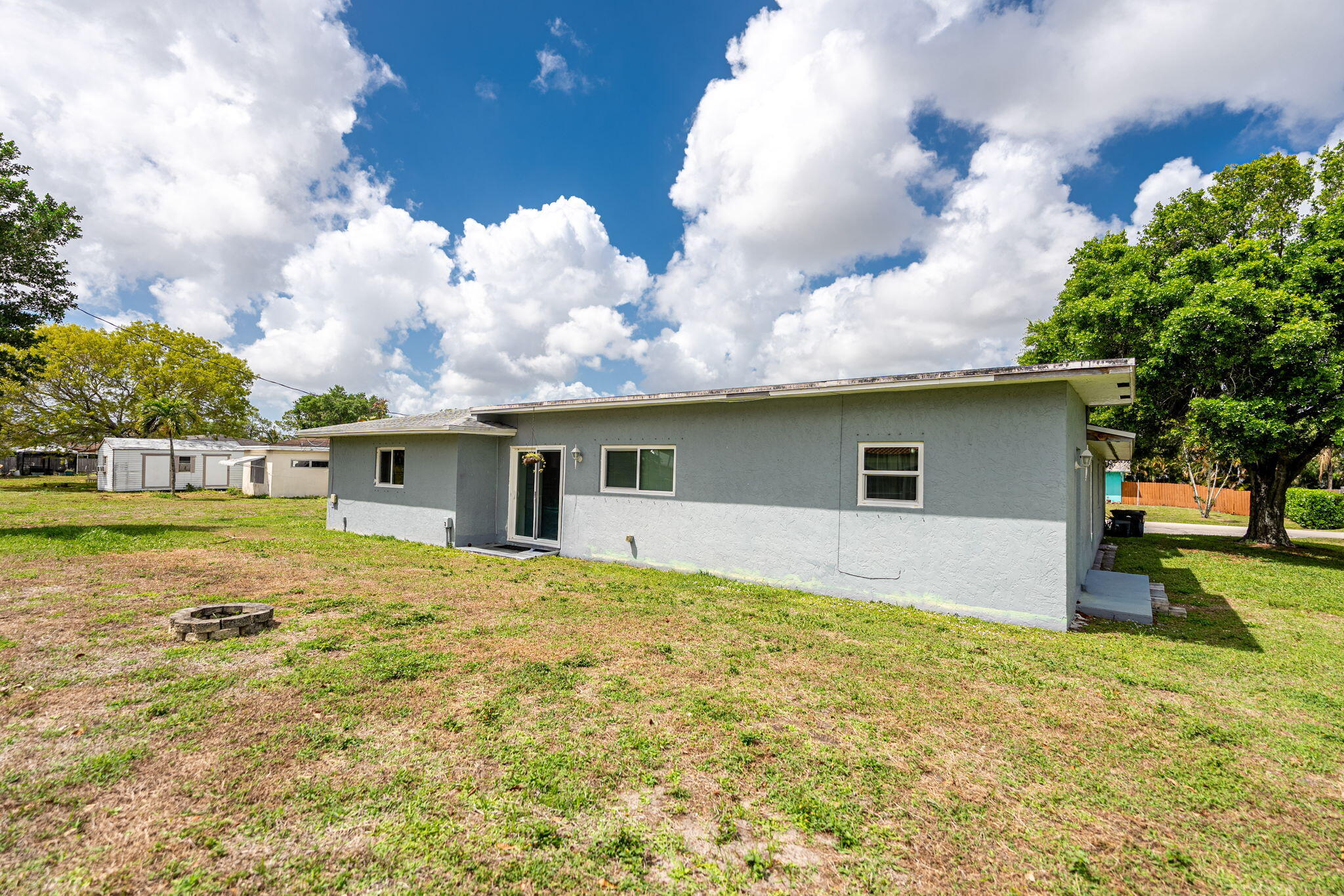 FLORIDA GARDENS 4 - Residential