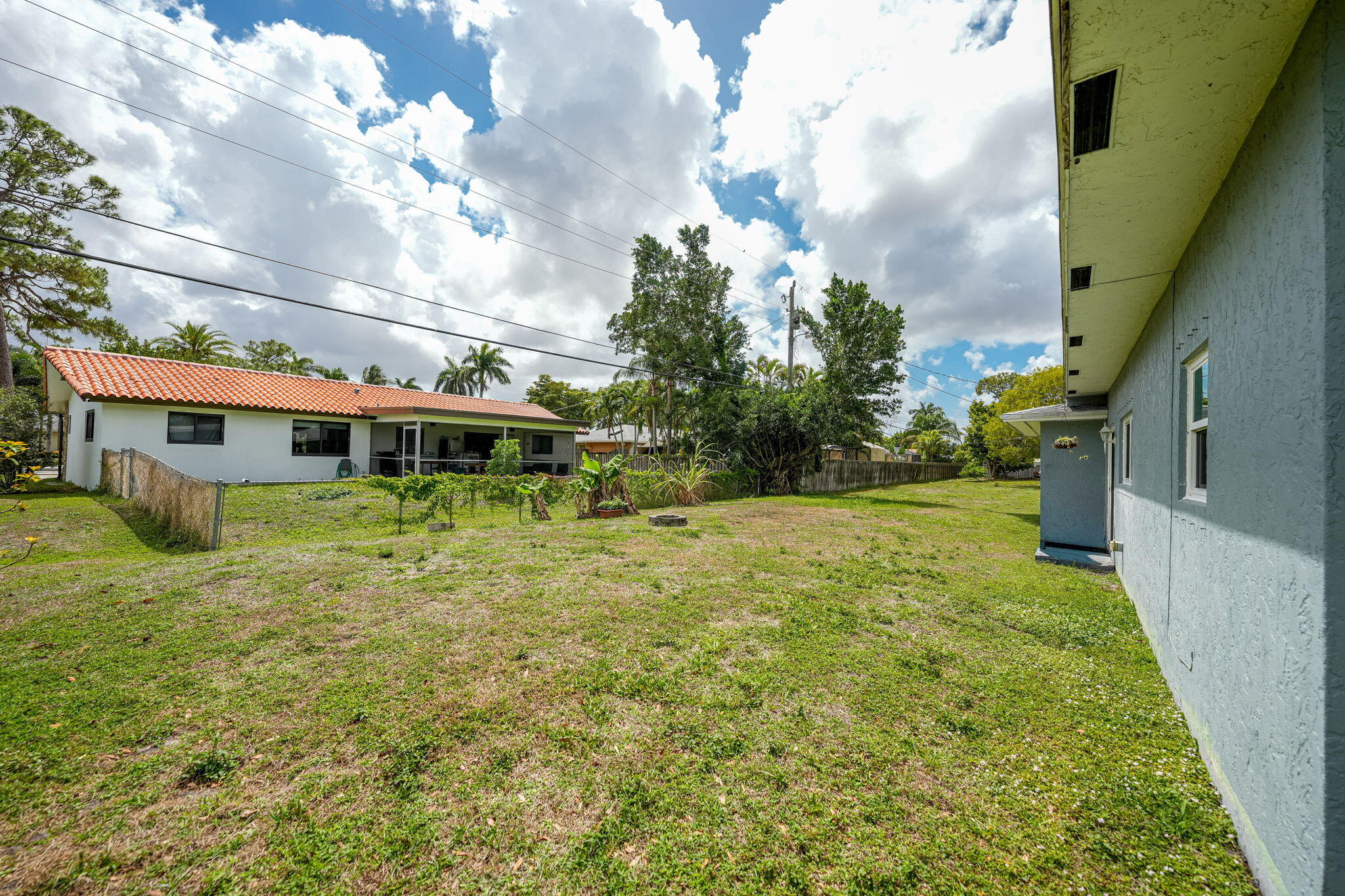 FLORIDA GARDENS 4 - Residential