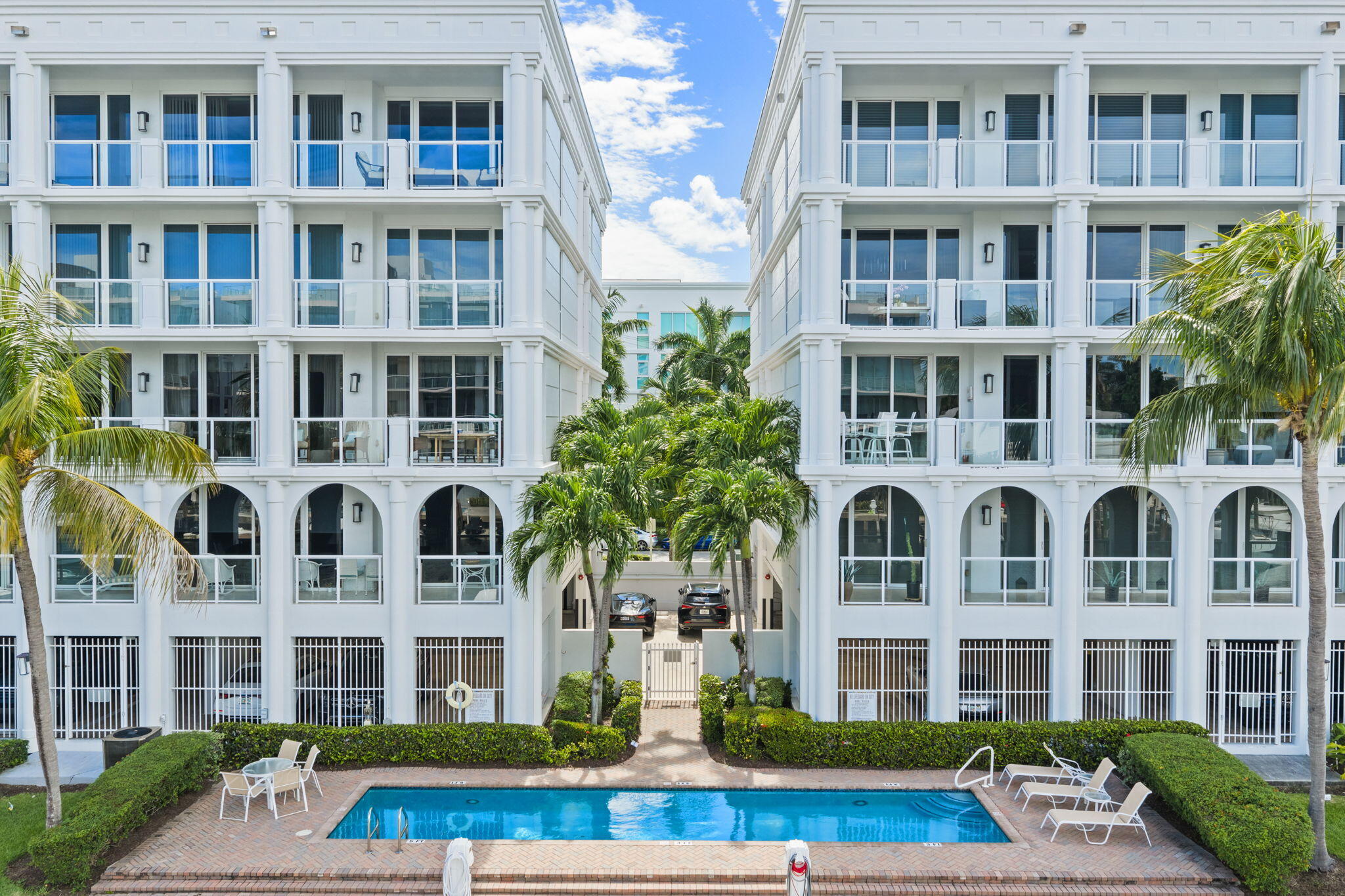MERITAGE CONDO - Residential