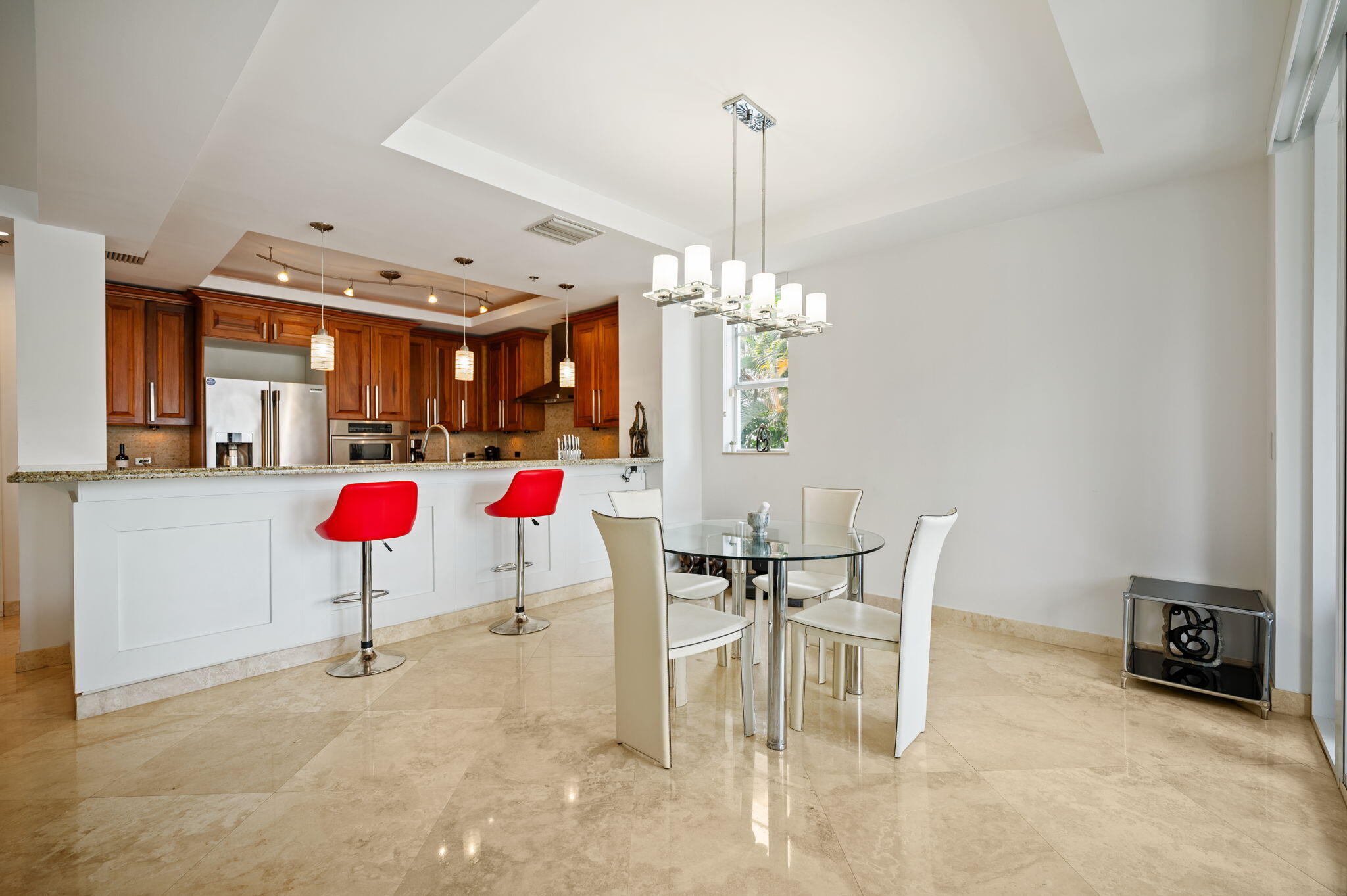 MERITAGE CONDO - Residential