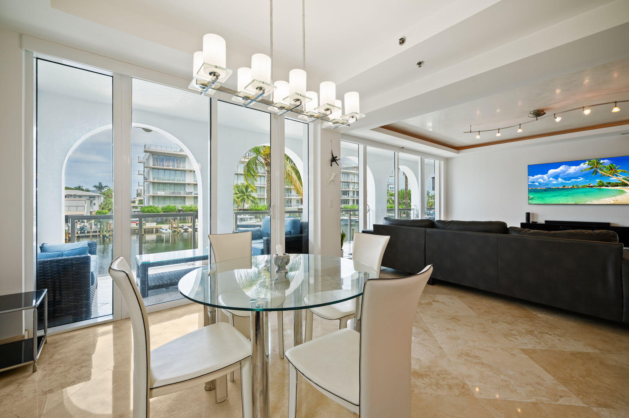MERITAGE CONDO - Residential