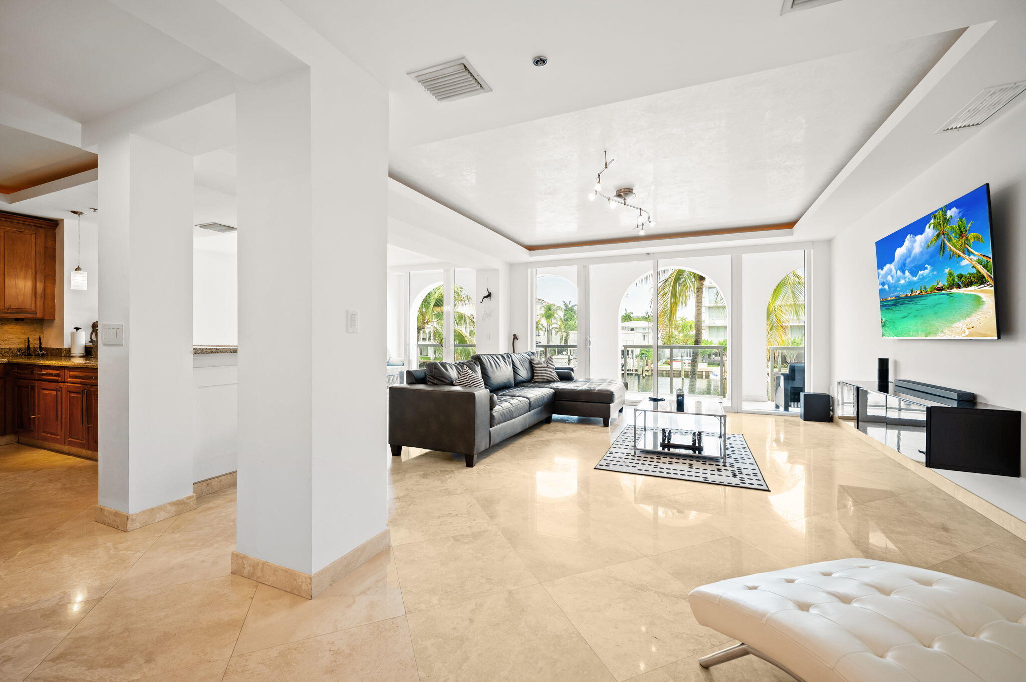 MERITAGE CONDO - Residential