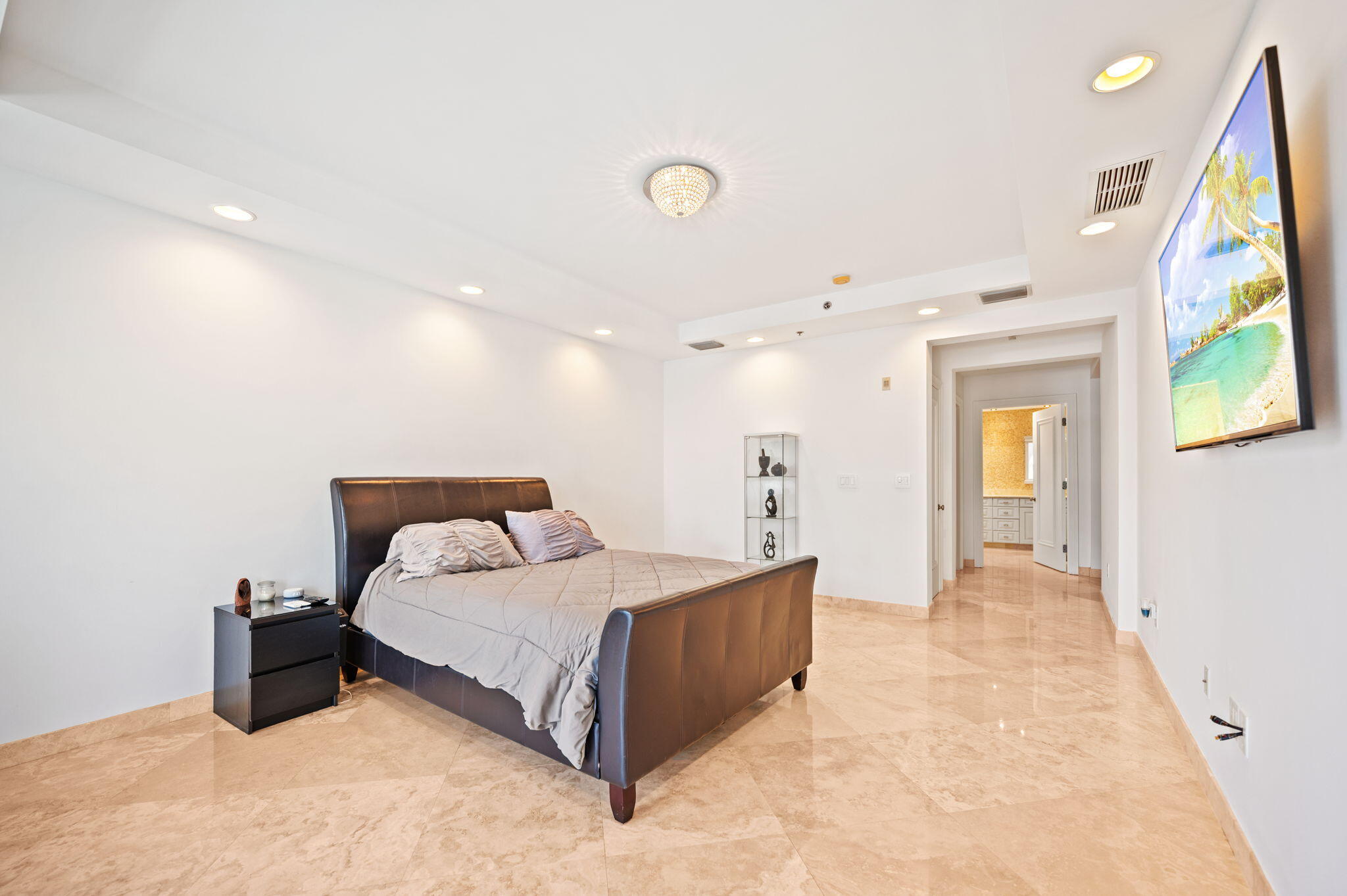 MERITAGE CONDO - Residential