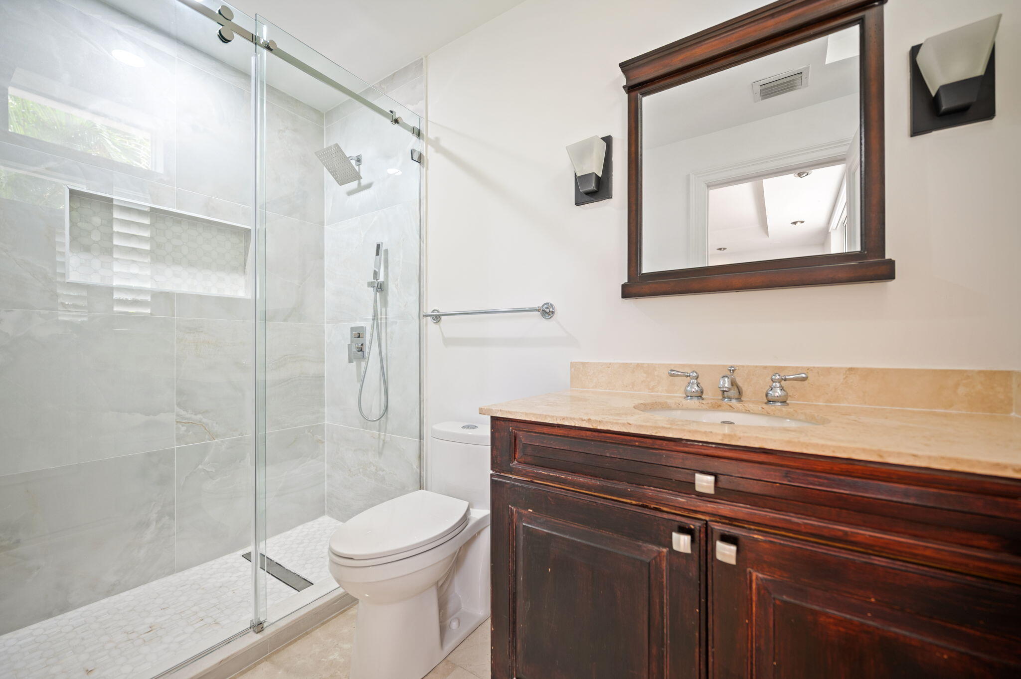 MERITAGE CONDO - Residential