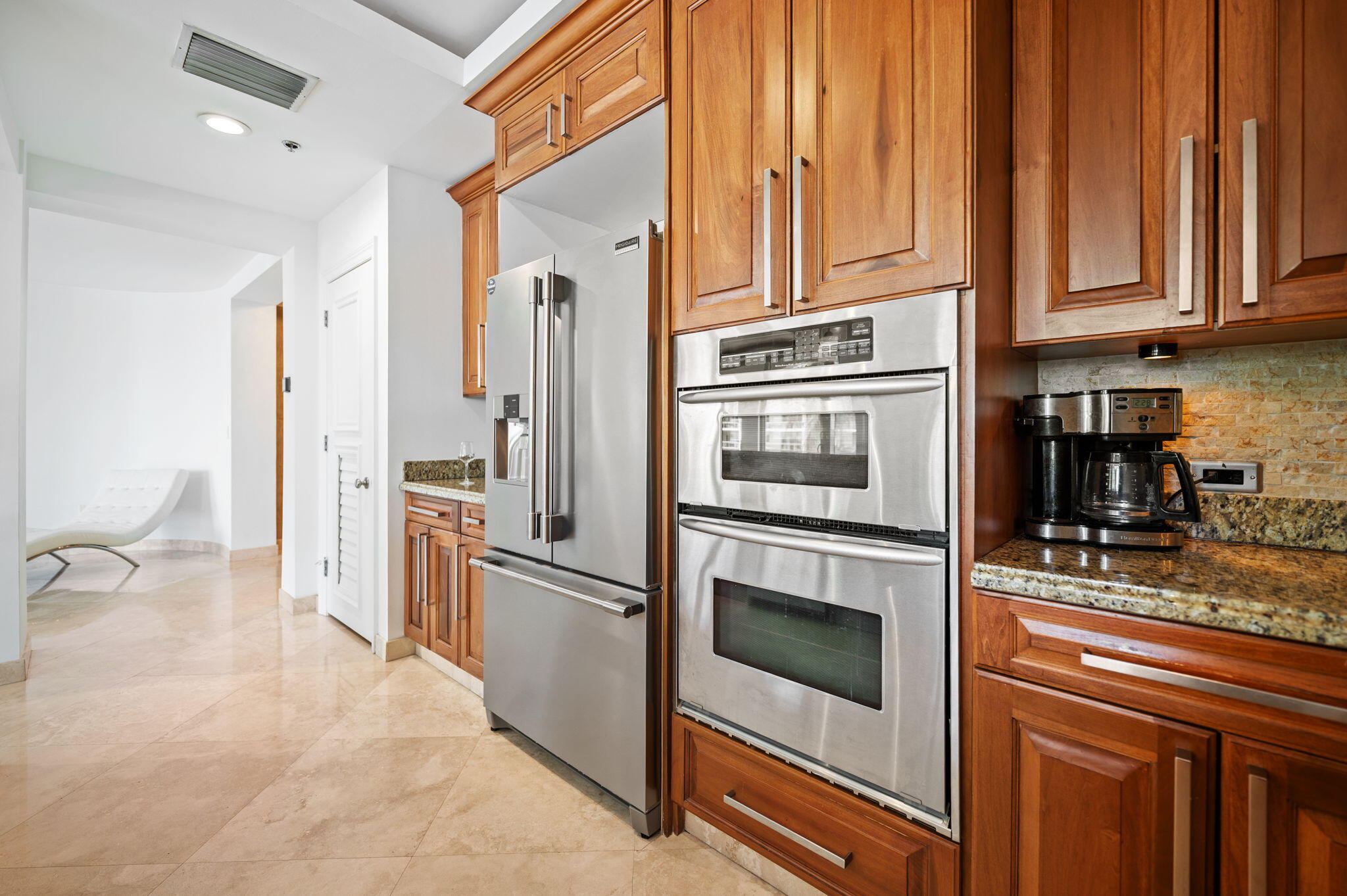 MERITAGE CONDO - Residential